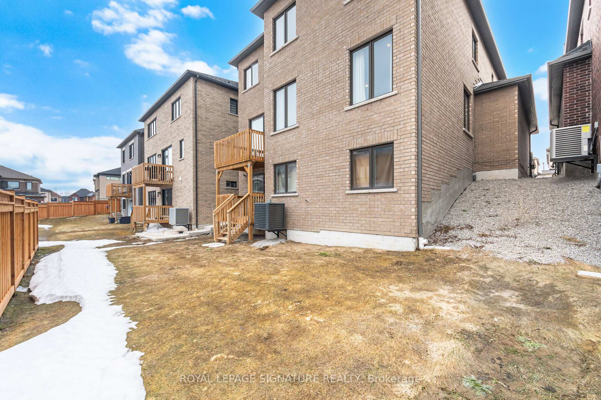 Photo 49 of 78 Bearberry Road, Springwater, Midhurst — HOMEH