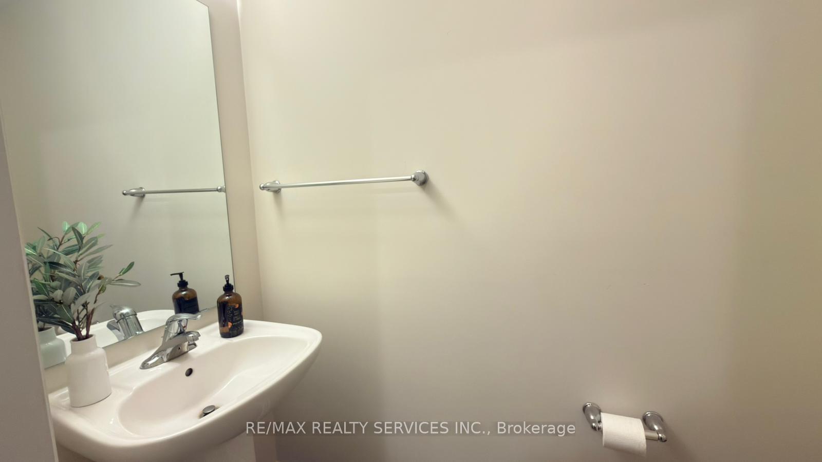 Photo 14 of Unit 71, 185 Bedrock Drive, Hamilton, Stoney Creek Mountain — HOMEH