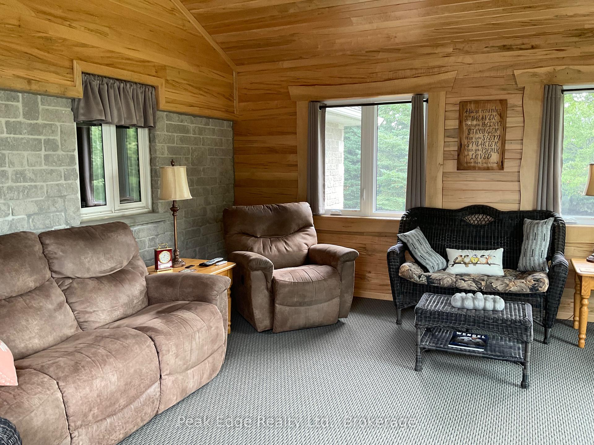 Photo 37 of 5439 Wellington Rd 2, Minto — HOMEH