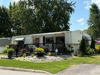 Photo 42 of 100 Shannon Boulevard, South Huron, Stephen — HOMEH