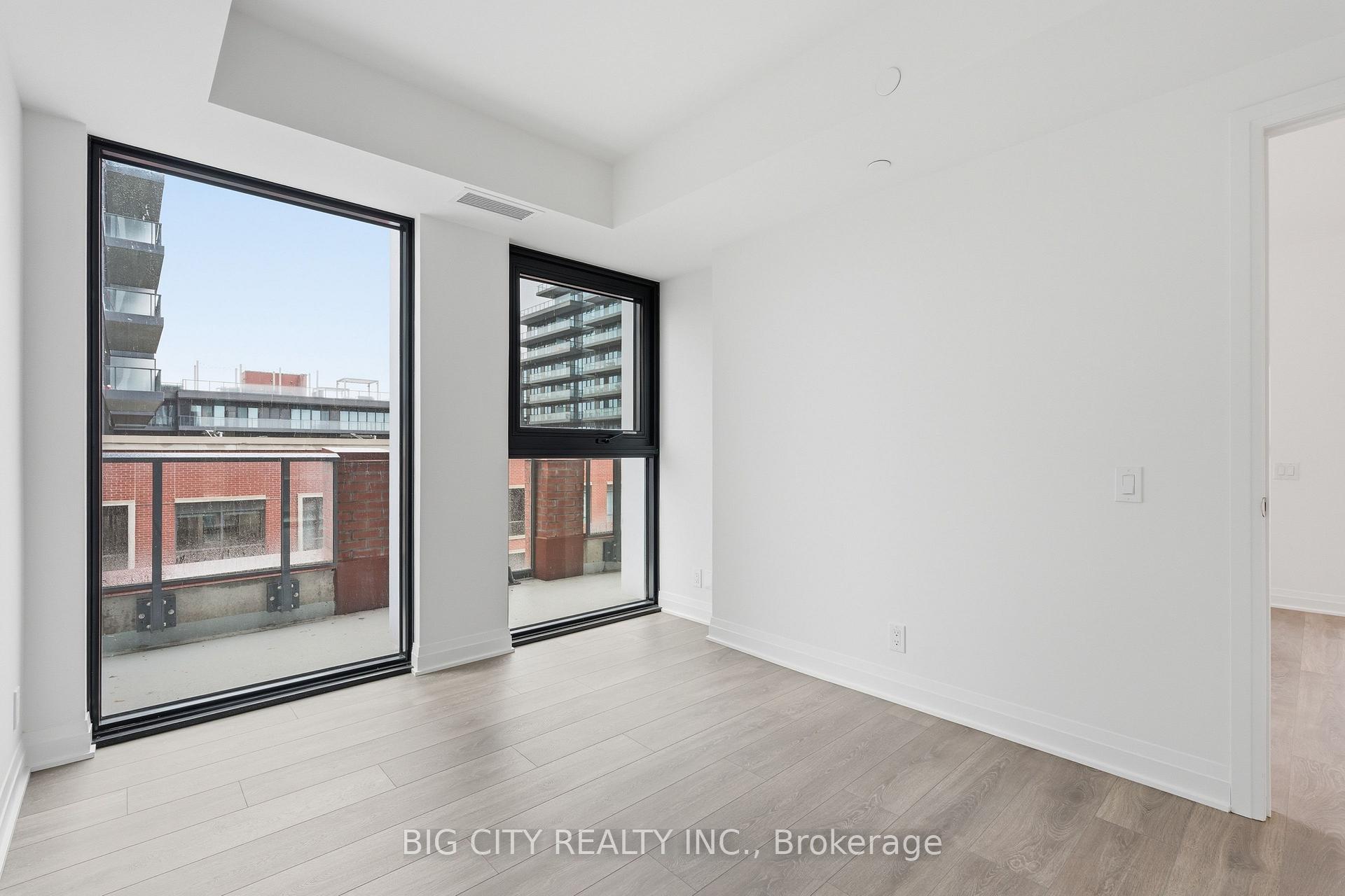 Photo 7 of Unit 707, 25 Frederick Todd Way, Toronto, Thorncliffe Park — HOMEH