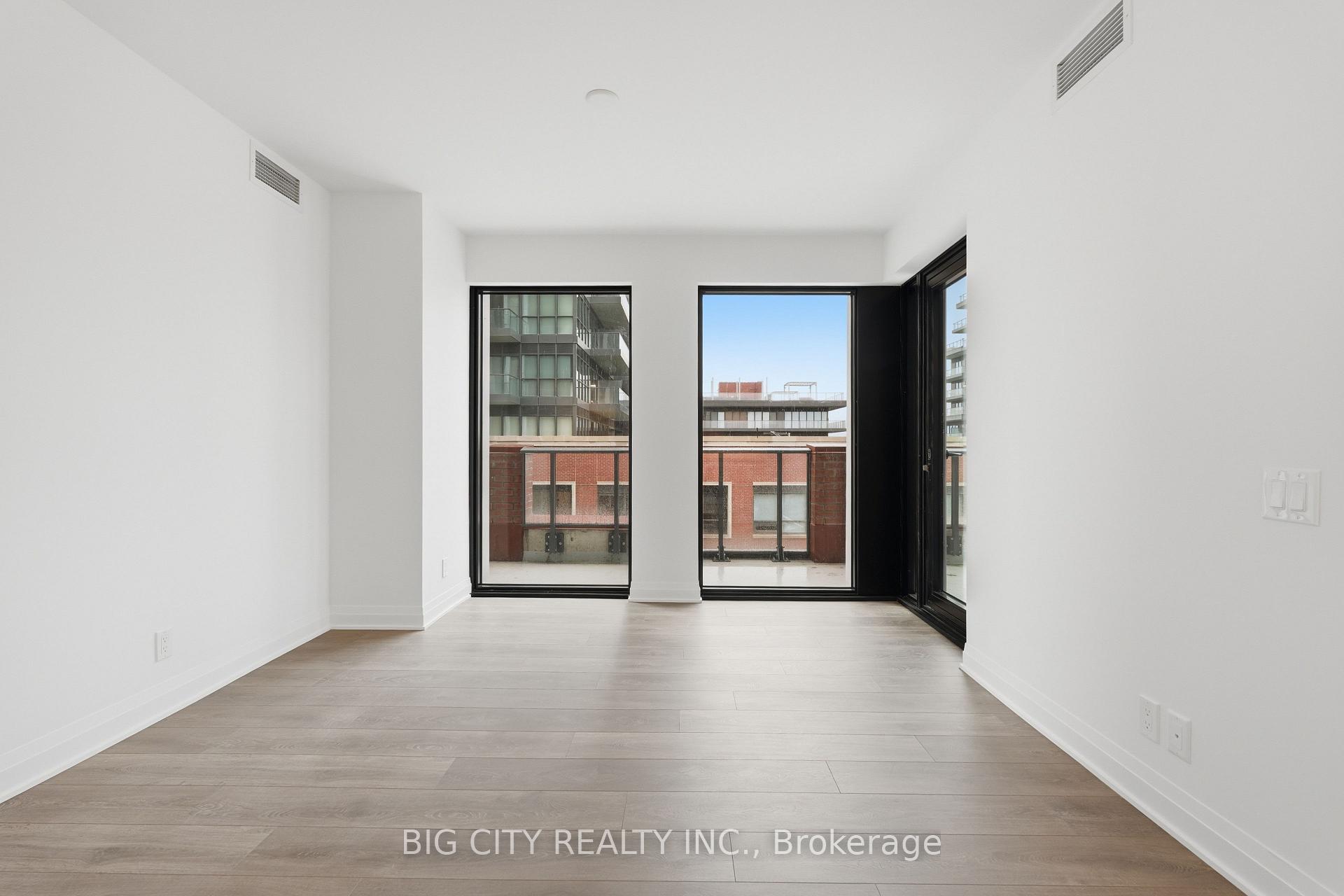 Photo 8 of Unit 707, 25 Frederick Todd Way, Toronto, Thorncliffe Park — HOMEH