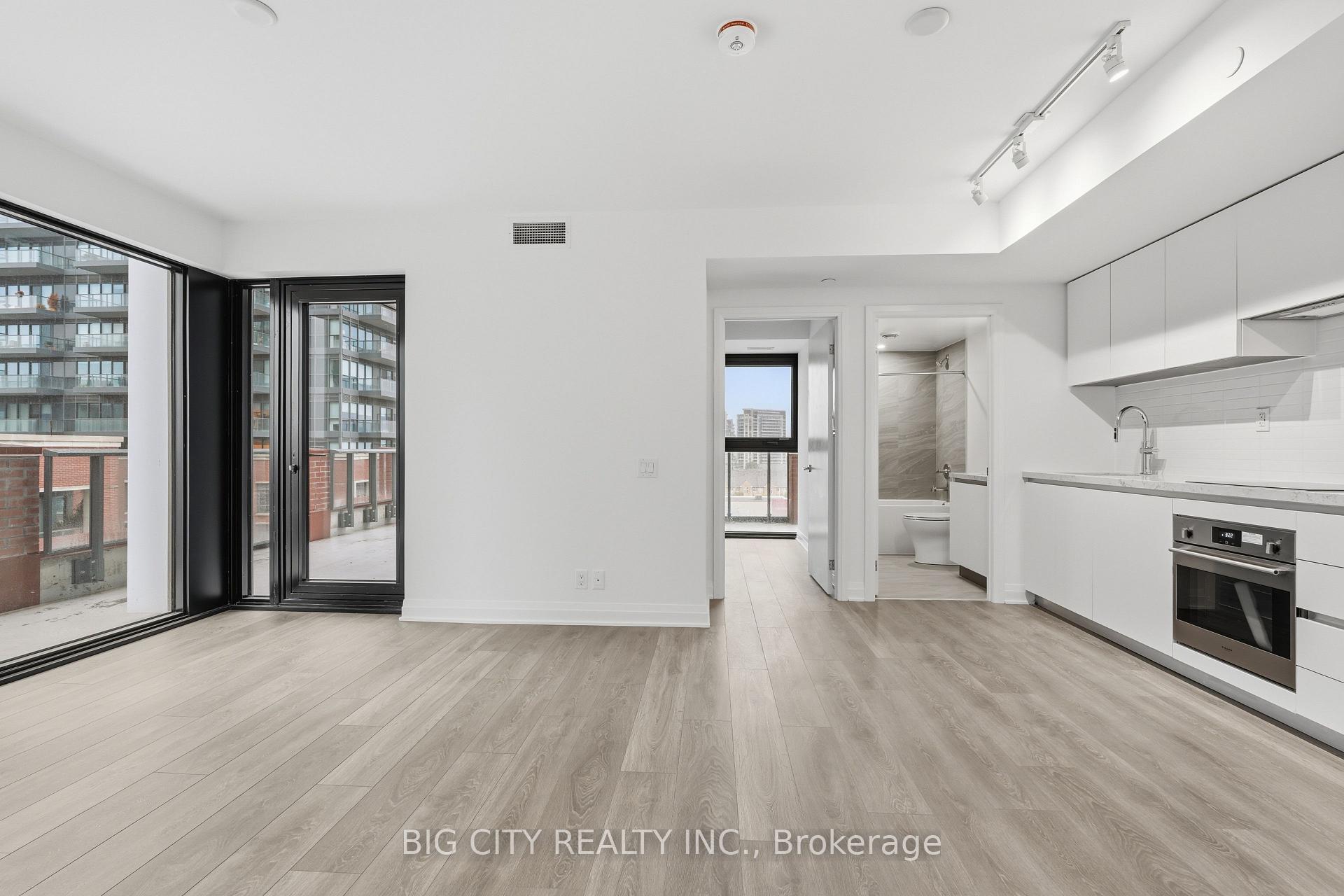 Photo 9 of Unit 707, 25 Frederick Todd Way, Toronto, Thorncliffe Park — HOMEH