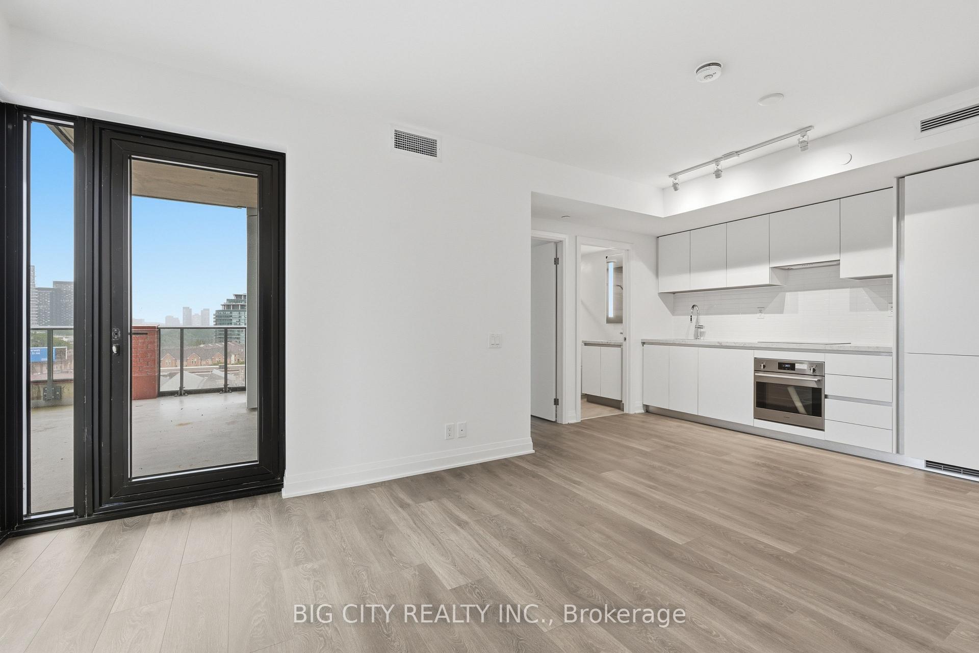 Photo 11 of Unit 707, 25 Frederick Todd Way, Toronto, Thorncliffe Park — HOMEH