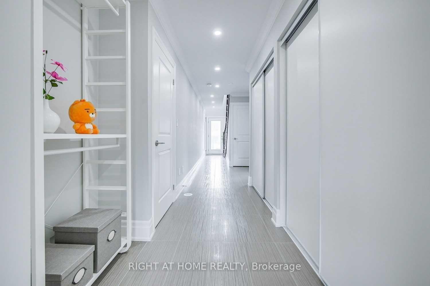Photo 4 of 255 Thomas Cook Avenue, Vaughan, Patterson — HOMEH