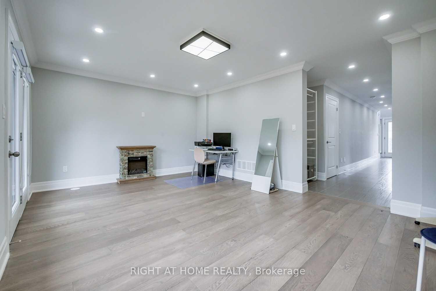 Photo 6 of 255 Thomas Cook Avenue, Vaughan, Patterson — HOMEH
