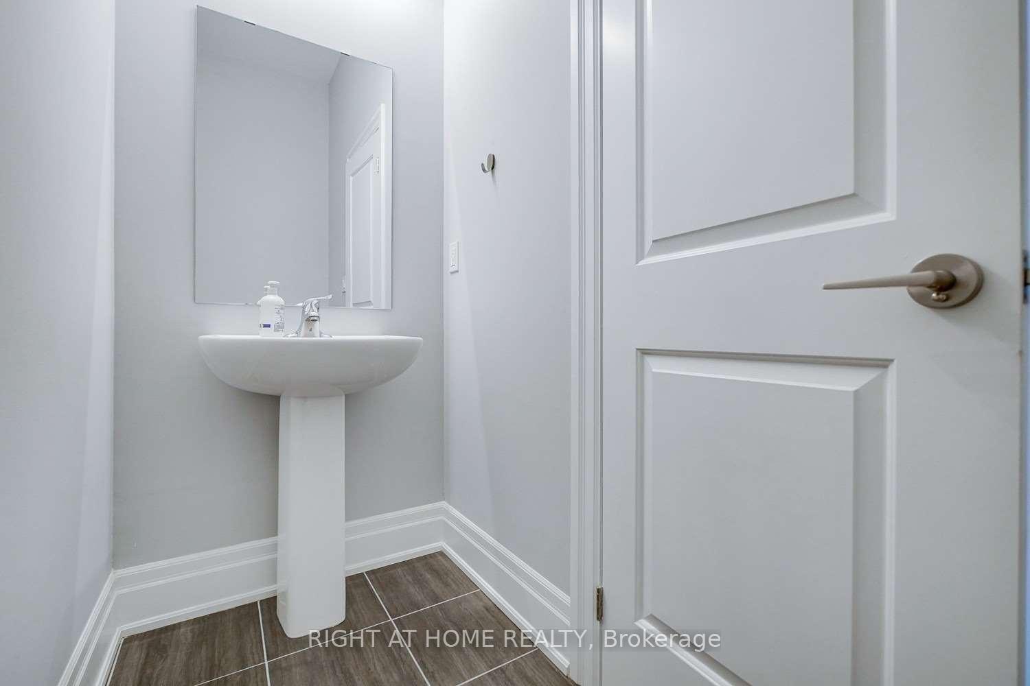 Photo 8 of 255 Thomas Cook Avenue, Vaughan, Patterson — HOMEH