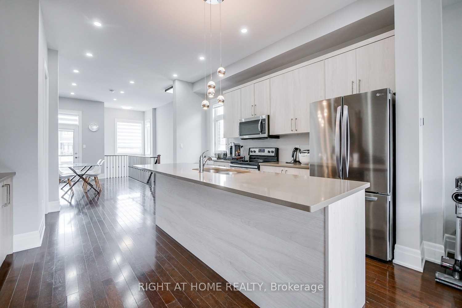 Photo 13 of 255 Thomas Cook Avenue, Vaughan, Patterson — HOMEH