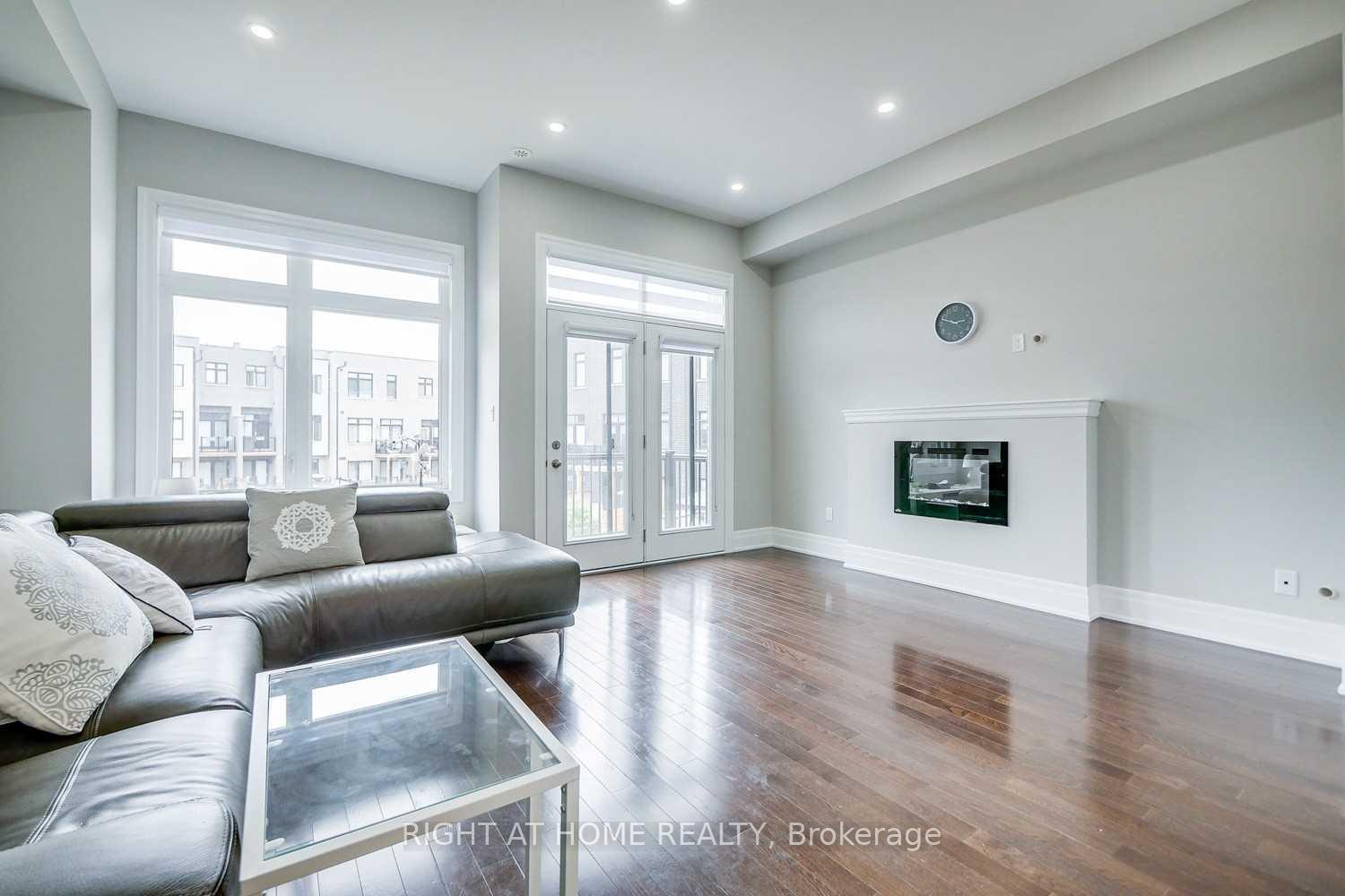 Photo 16 of 255 Thomas Cook Avenue, Vaughan, Patterson — HOMEH
