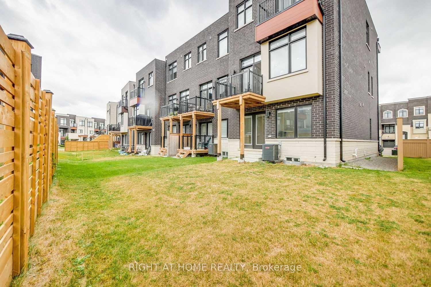 Photo 34 of 255 Thomas Cook Avenue, Vaughan, Patterson — HOMEH