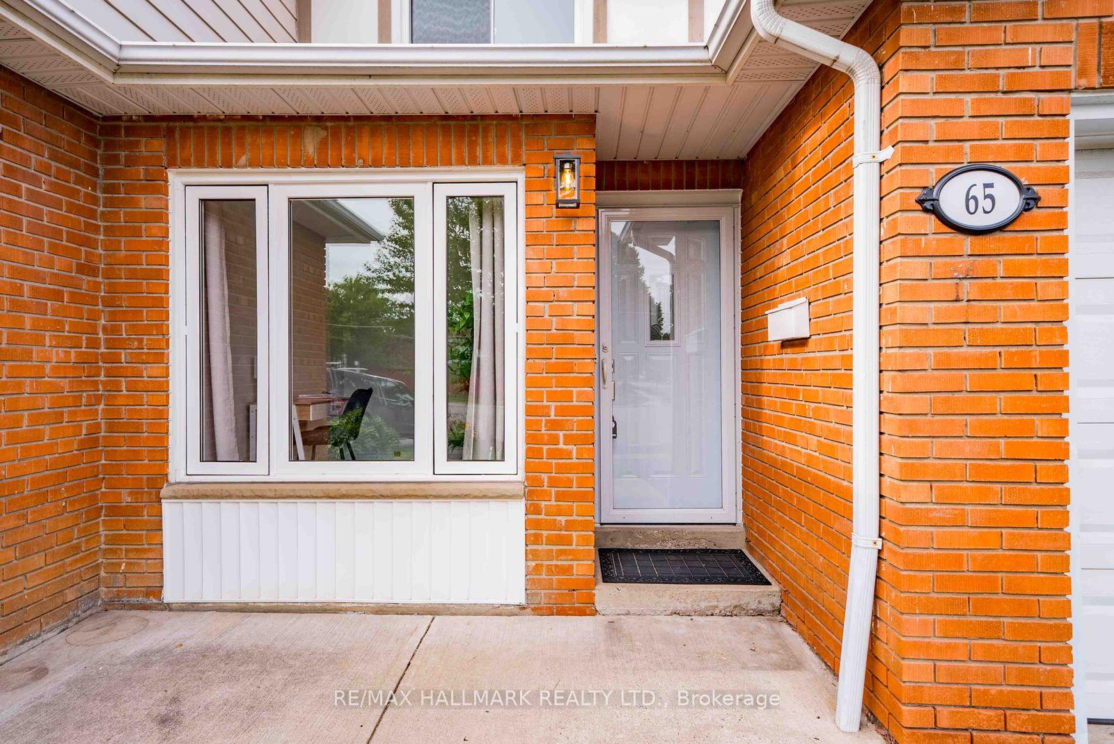 Photo 4 of 65 Baroness Crescent, North York, Don Valley Village — HOMEH