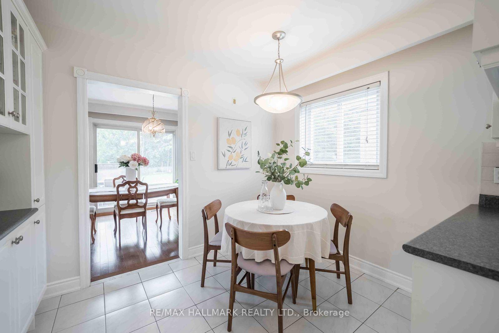 Photo 14 of 65 Baroness Crescent, North York, Don Valley Village — HOMEH