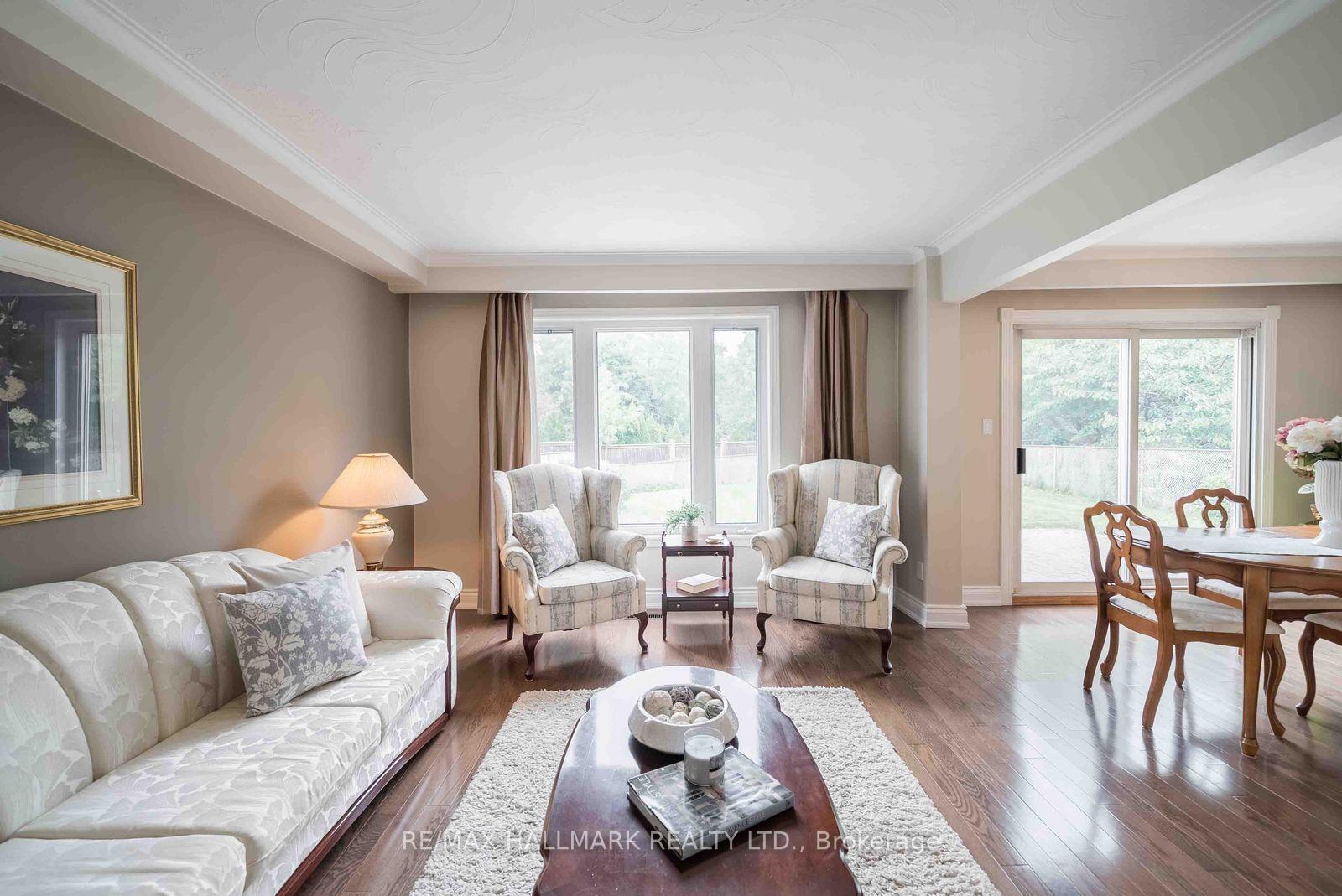 Photo 18 of 65 Baroness Crescent, North York, Don Valley Village — HOMEH