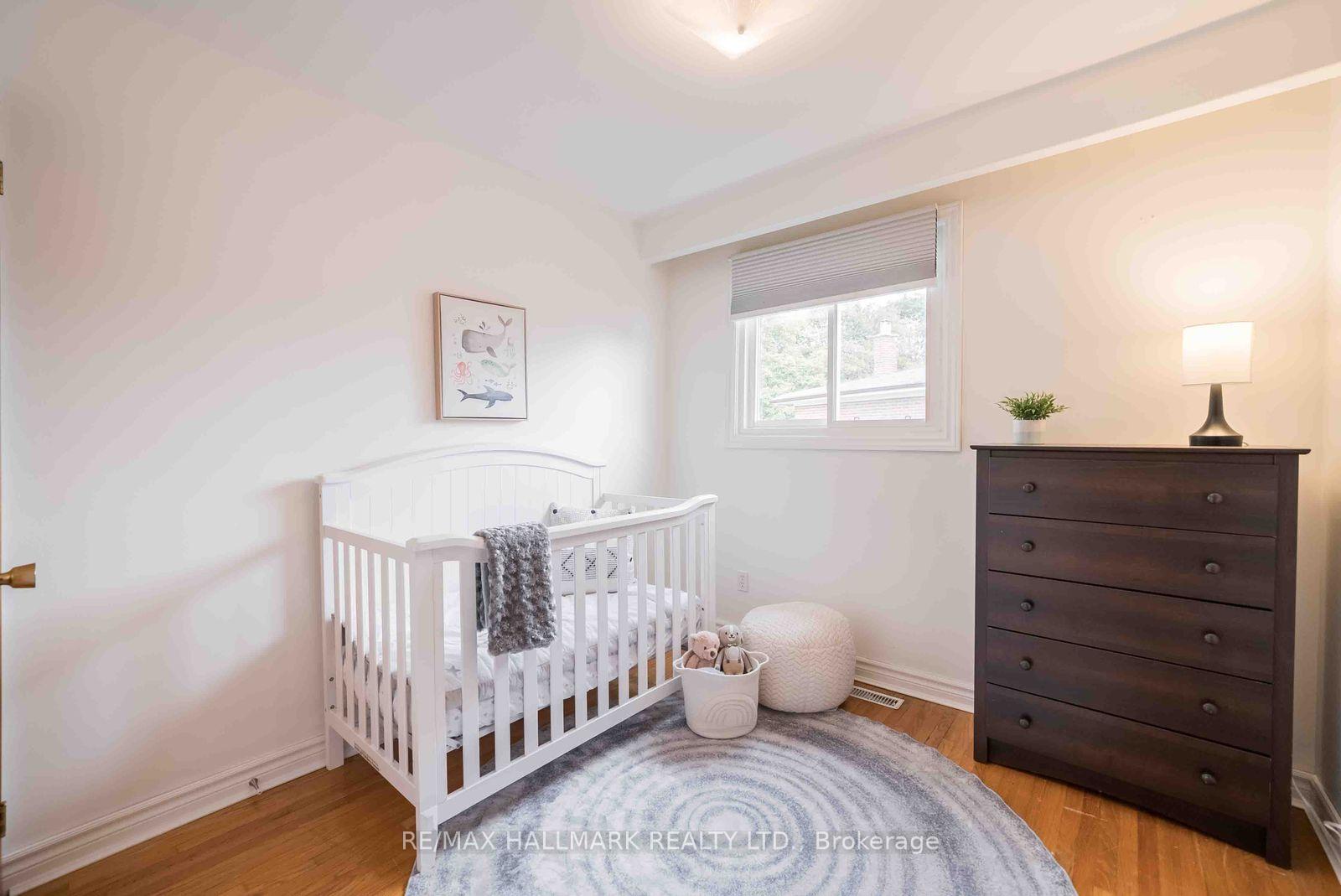 Photo 28 of 65 Baroness Crescent, North York, Don Valley Village — HOMEH