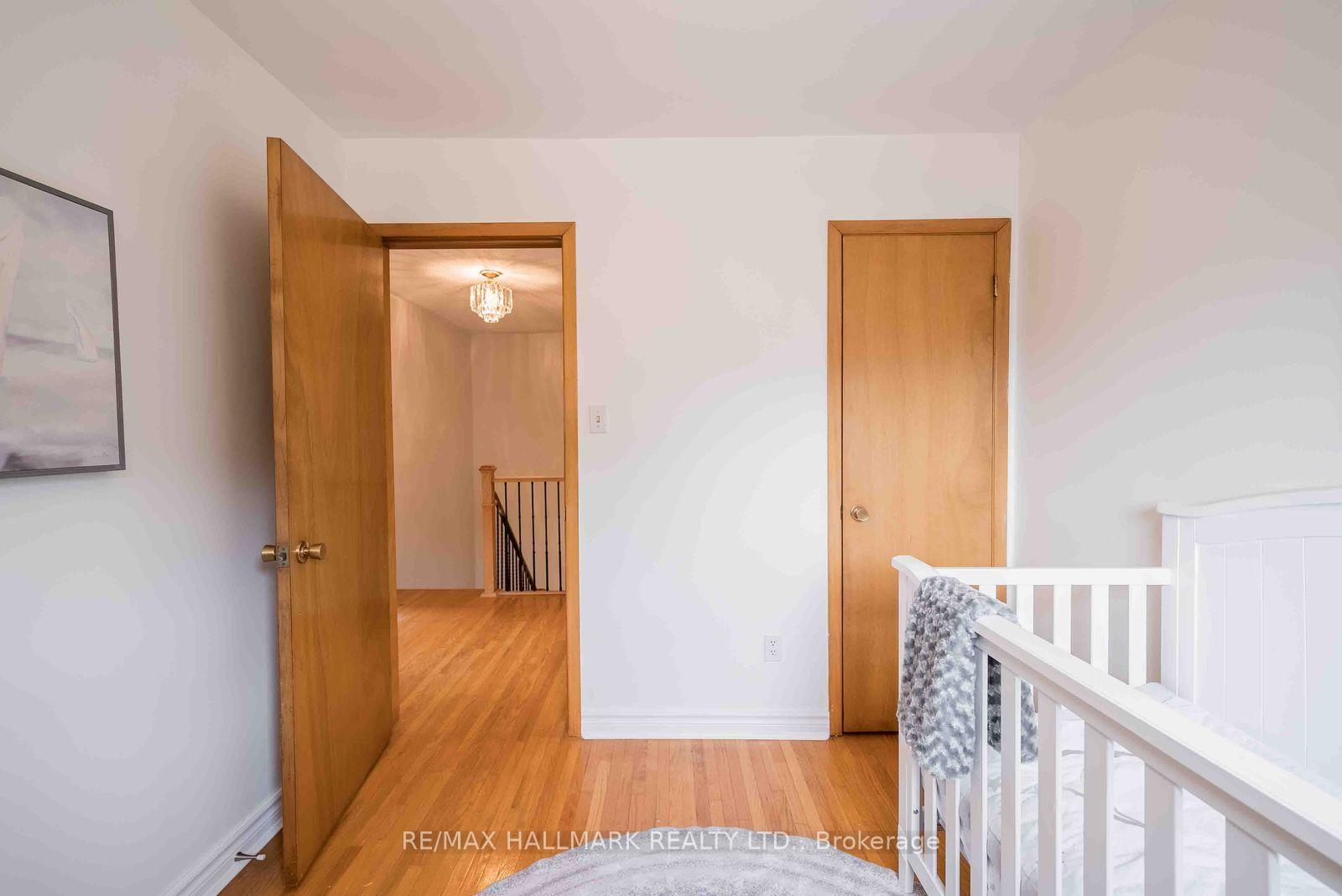 Photo 29 of 65 Baroness Crescent, North York, Don Valley Village — HOMEH
