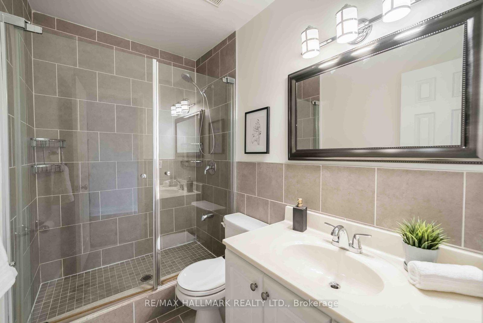 Photo 30 of 65 Baroness Crescent, North York, Don Valley Village — HOMEH