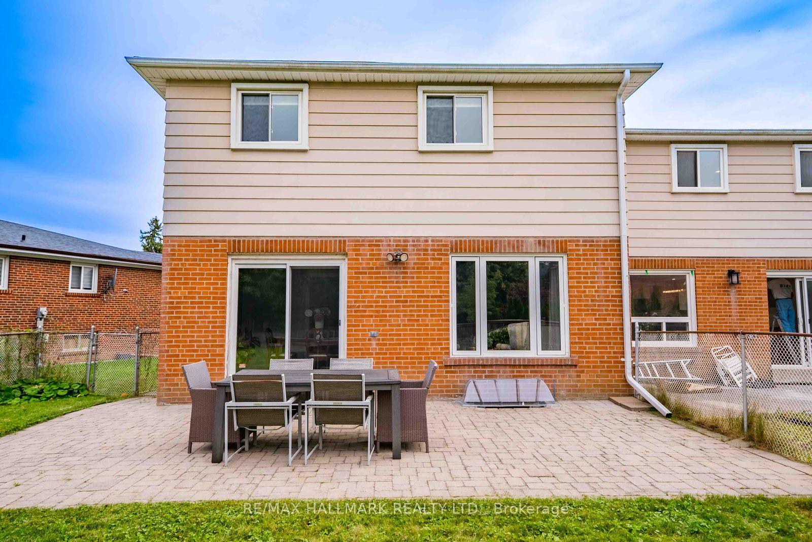 Photo 43 of 65 Baroness Crescent, North York, Don Valley Village — HOMEH