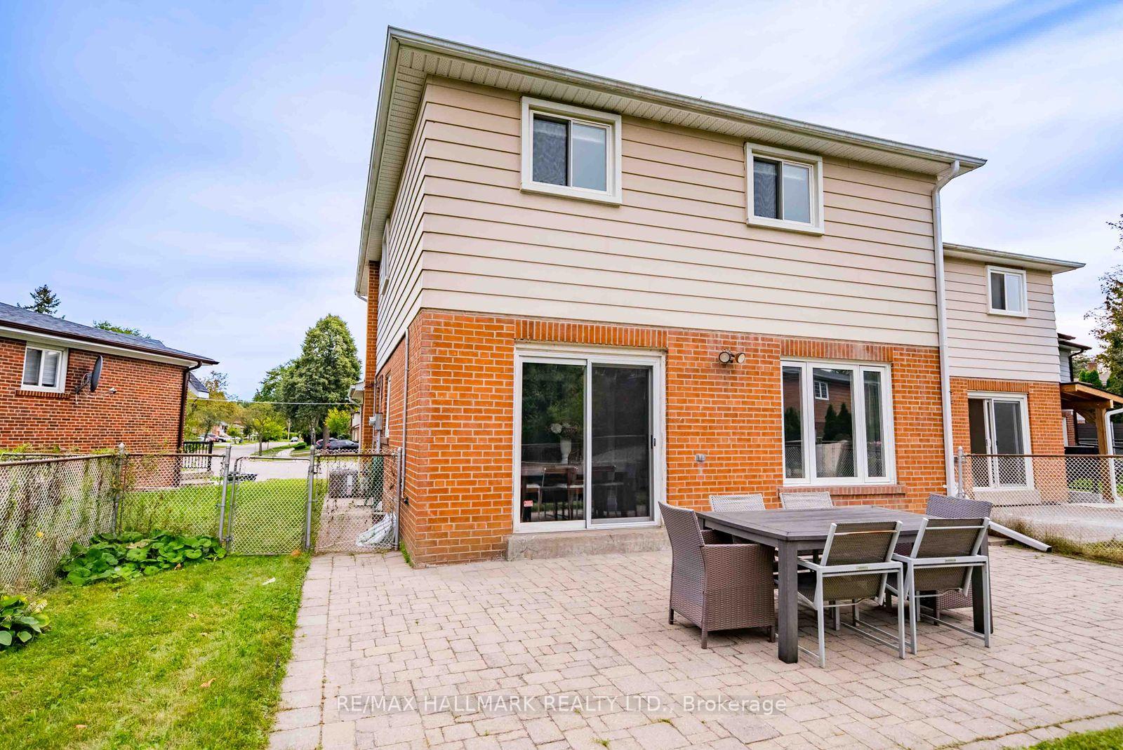 Photo 45 of 65 Baroness Crescent, North York, Don Valley Village — HOMEH