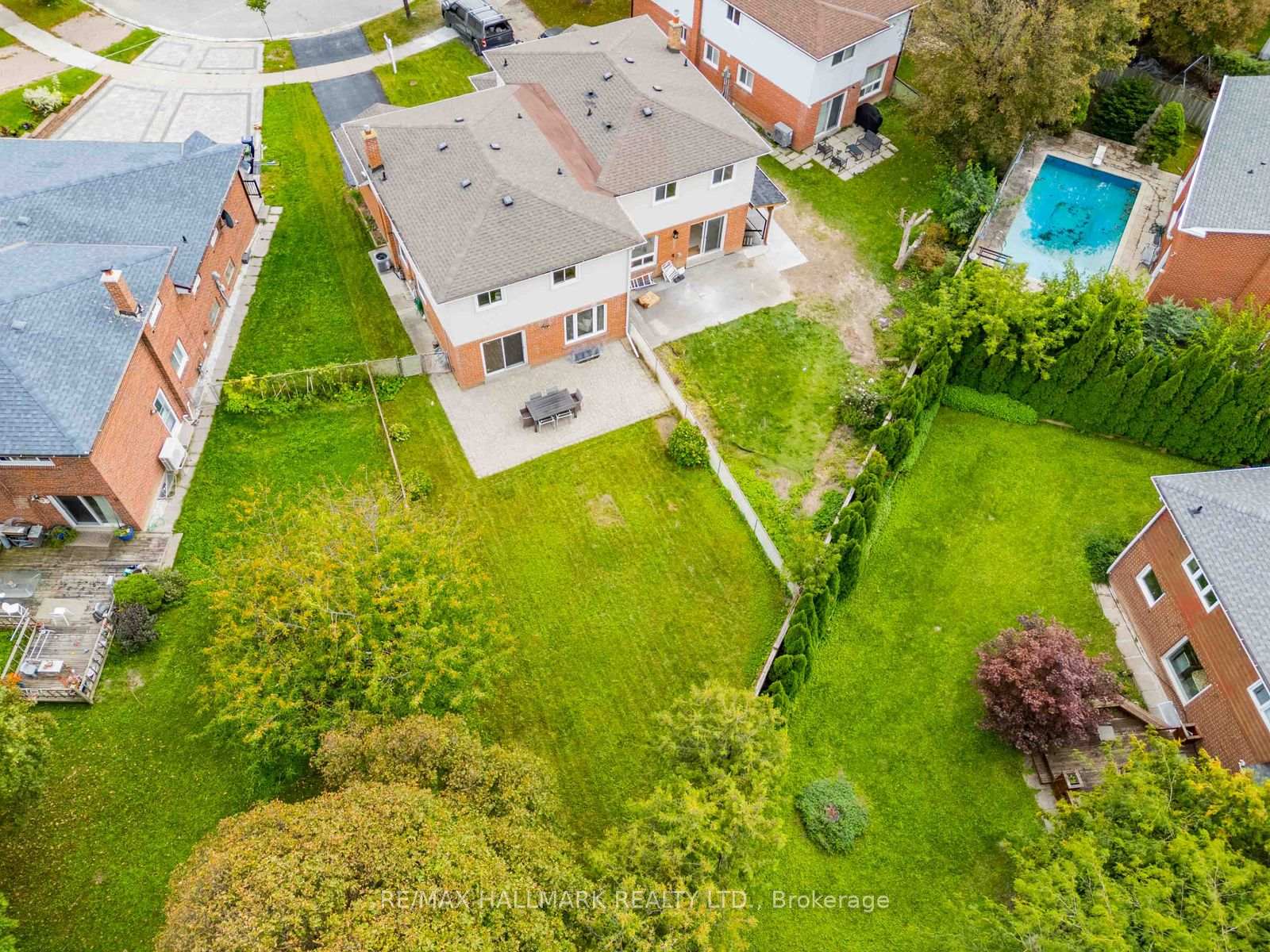 Photo 48 of 65 Baroness Crescent, North York, Don Valley Village — HOMEH