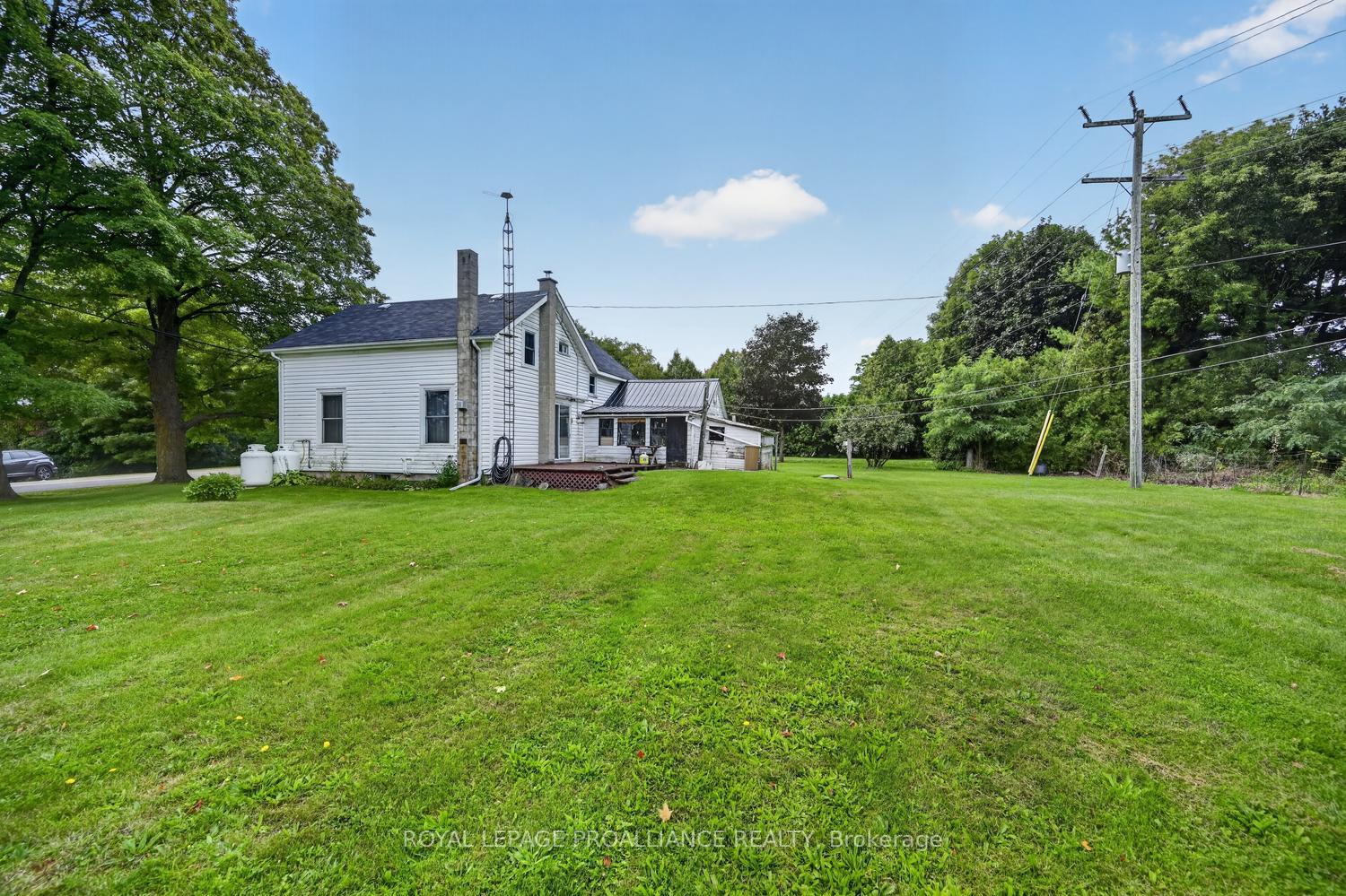 Photo 6 of 2696 Mcintosh Road, Augusta, Augusta Twp — HOMEH
