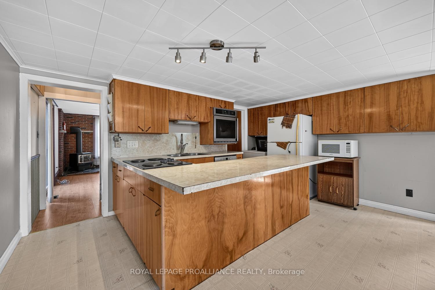 Photo 15 of 2696 Mcintosh Road, Augusta, Augusta Twp — HOMEH