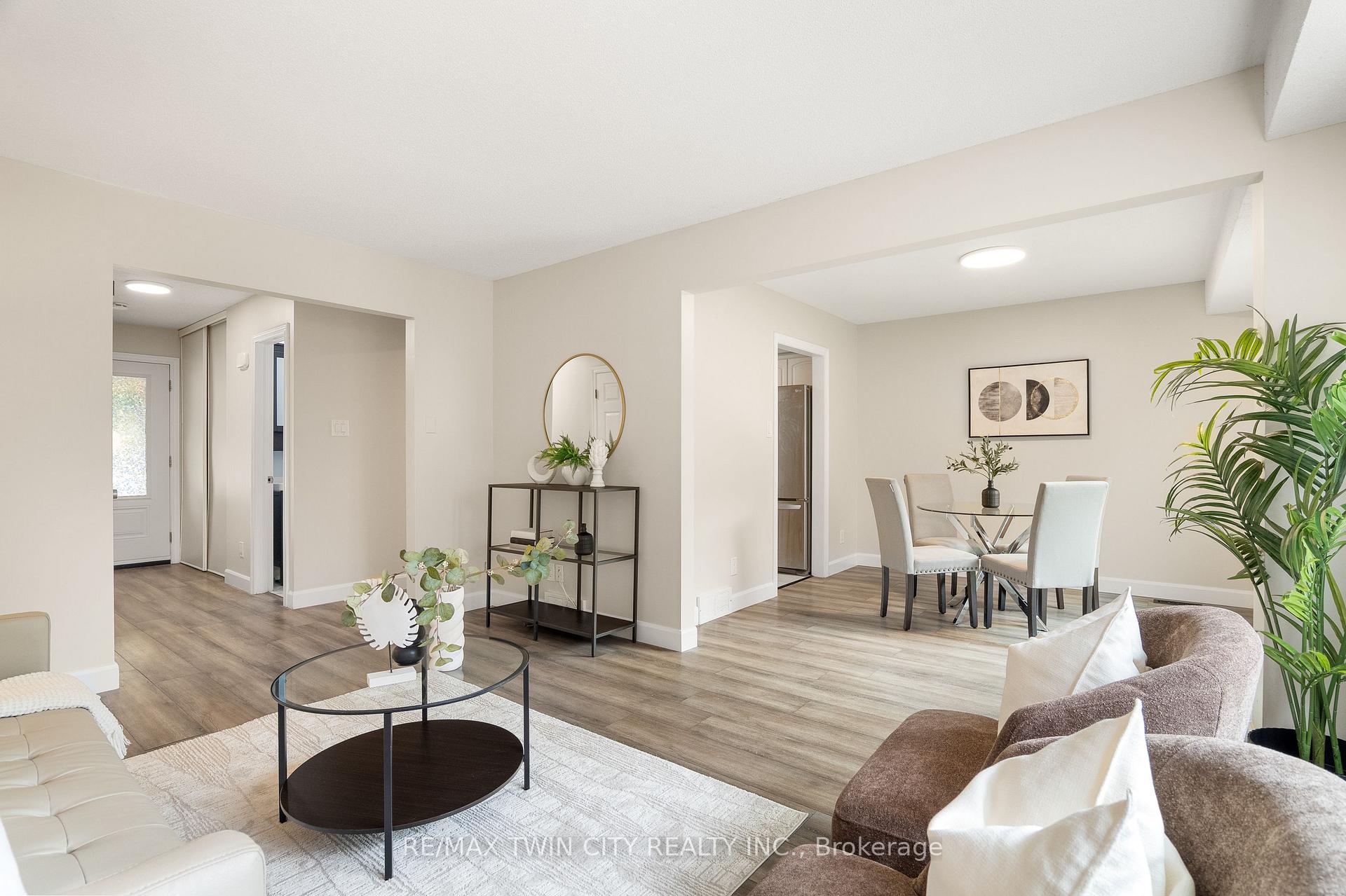 Photo 8 of 647 Pinerow Crescent, Waterloo, Westvale — HOMEH