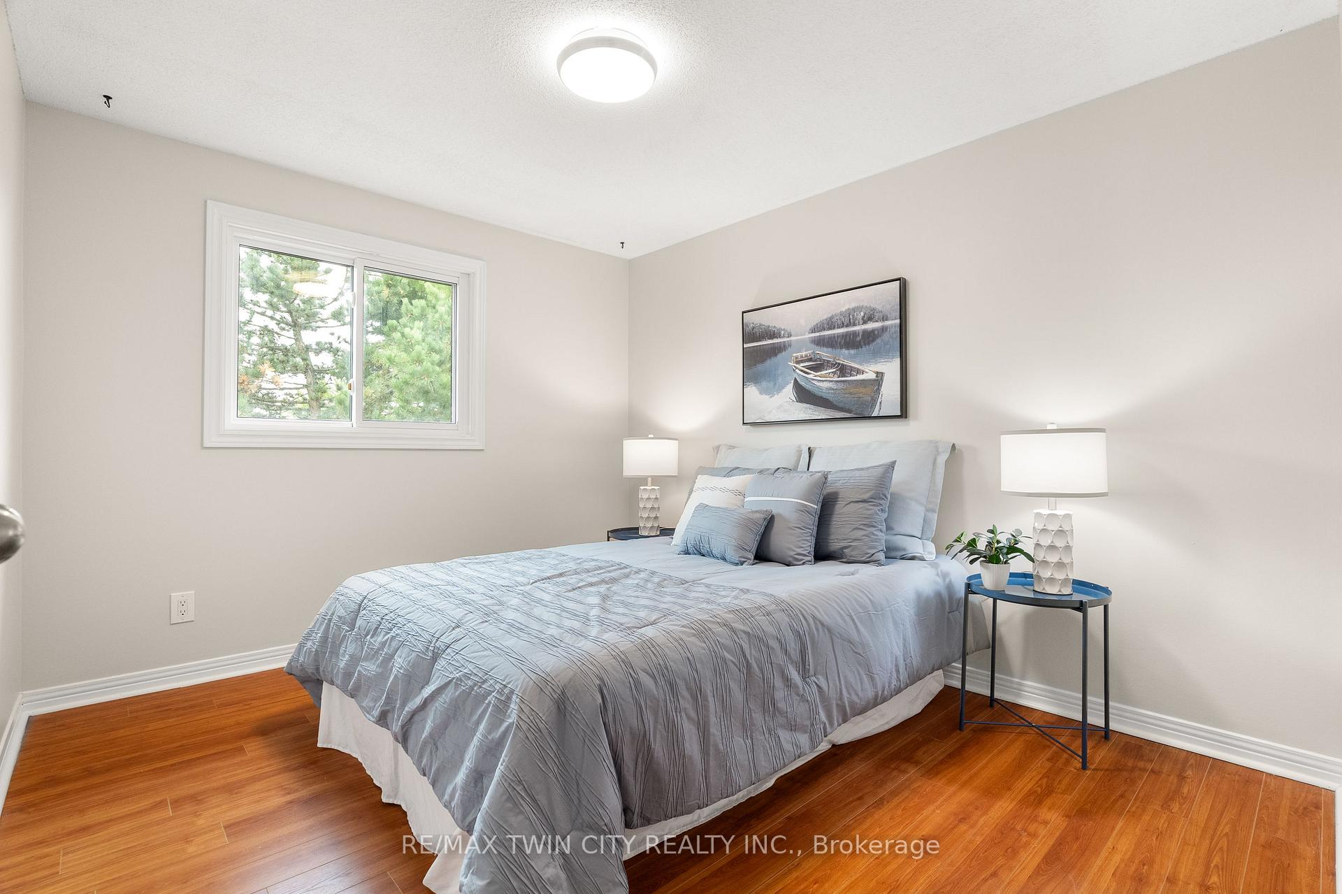 Photo 27 of 647 Pinerow Crescent, Waterloo, Westvale — HOMEH