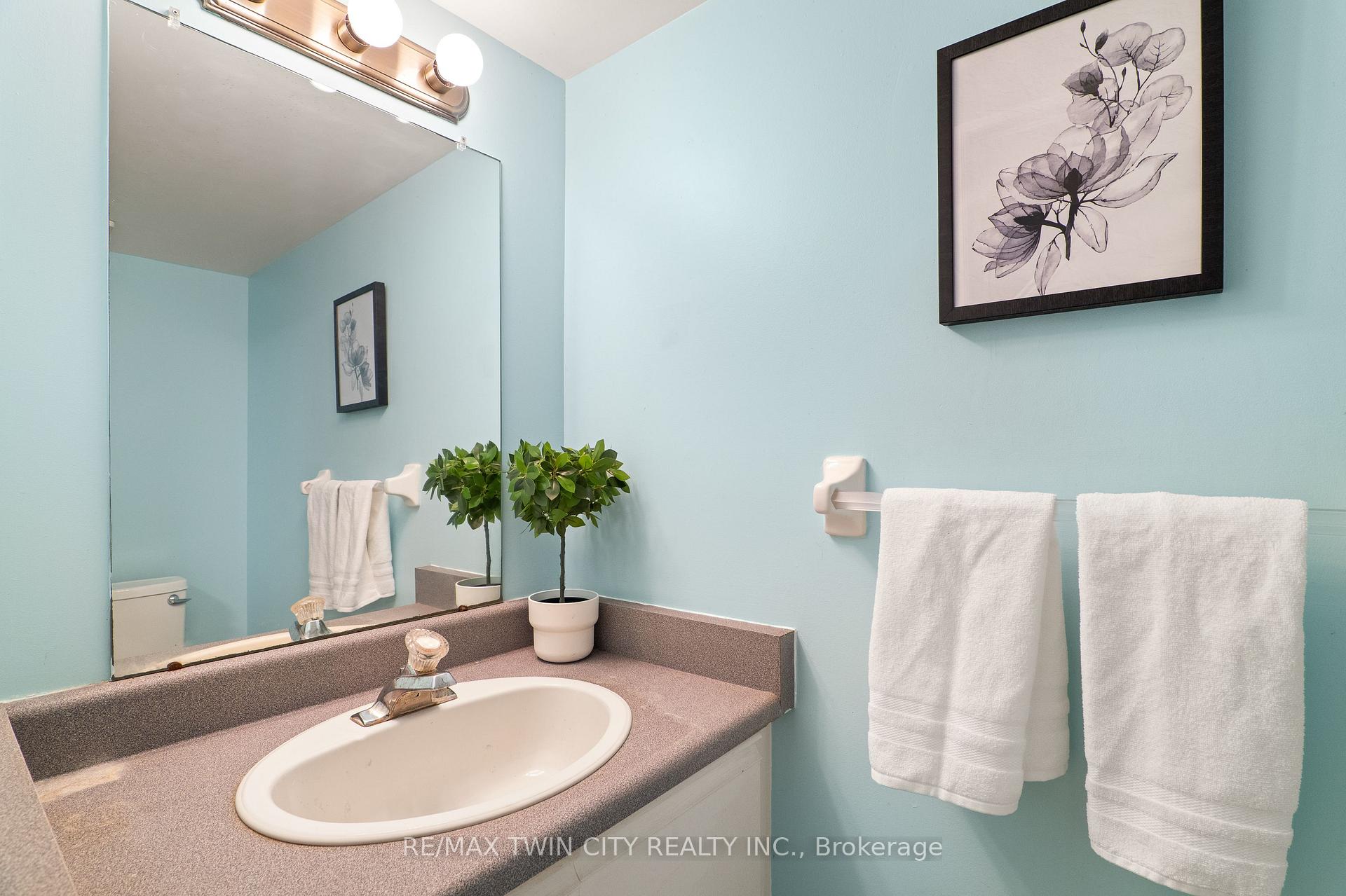 Photo 30 of 647 Pinerow Crescent, Waterloo, Westvale — HOMEH