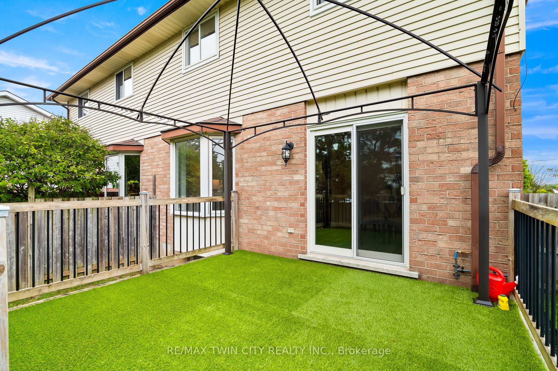 Photo 36 of 647 Pinerow Crescent, Waterloo, Westvale — HOMEH