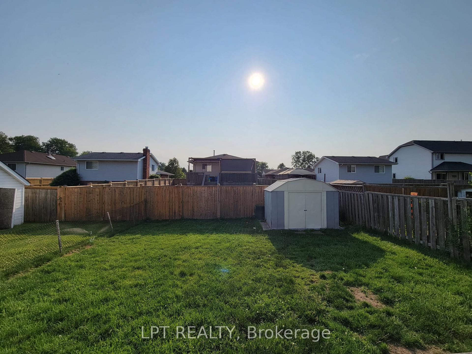 Photo 11 of 57 Poplar Crescent, Welland, N. Welland — HOMEH