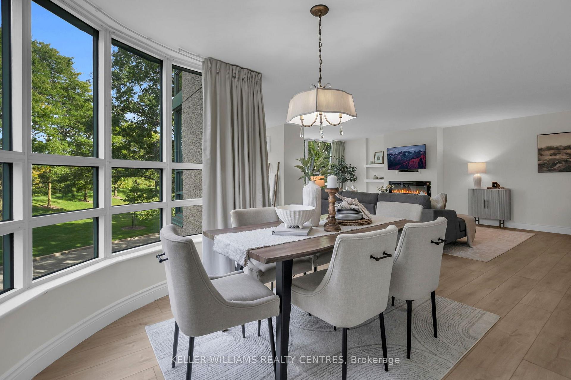 Photo 9 of Unit 204, 7905 Bayview Avenue, Markham, Aileen-Willowbrook — HOMEH