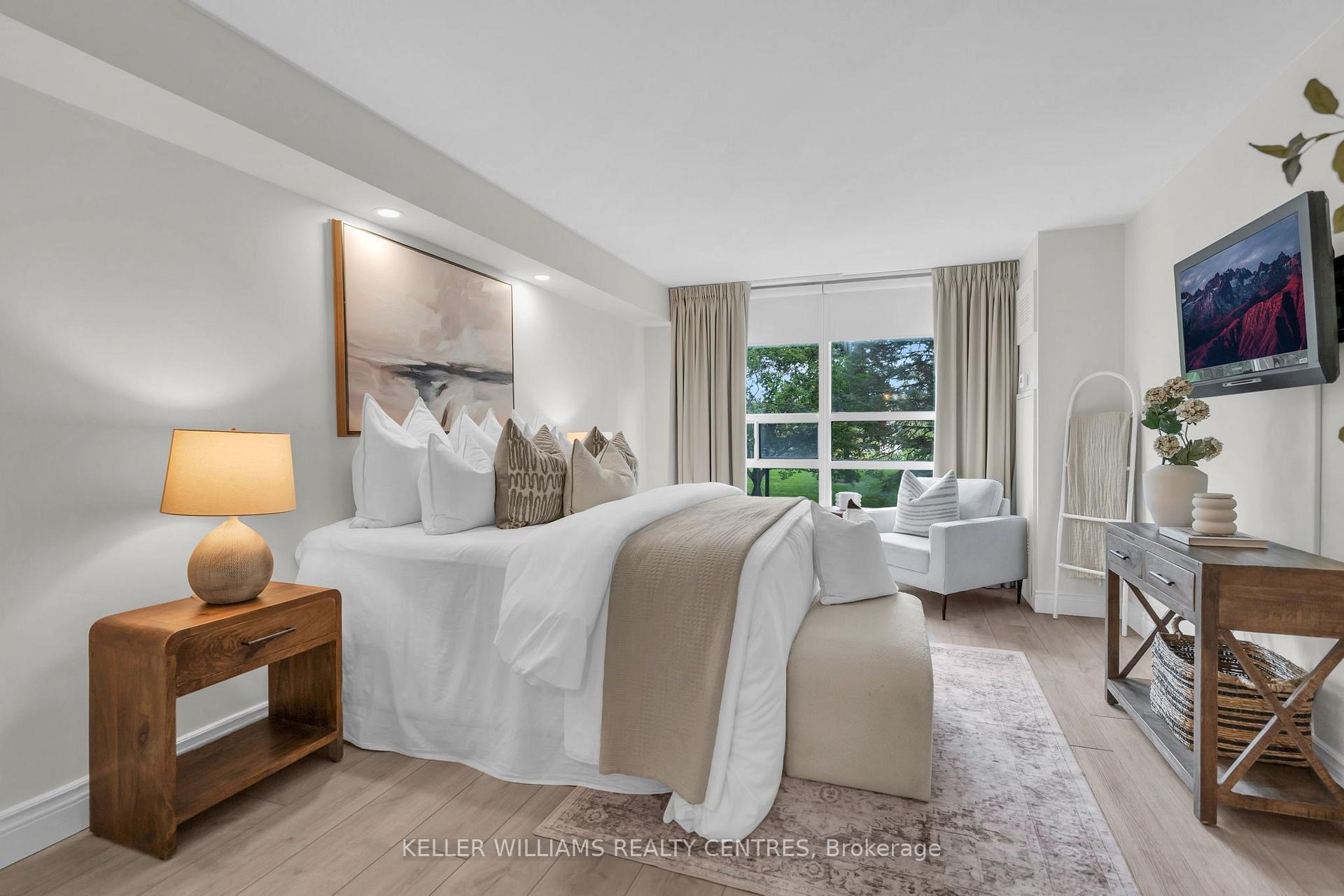 Photo 15 of Unit 204, 7905 Bayview Avenue, Markham, Aileen-Willowbrook — HOMEH