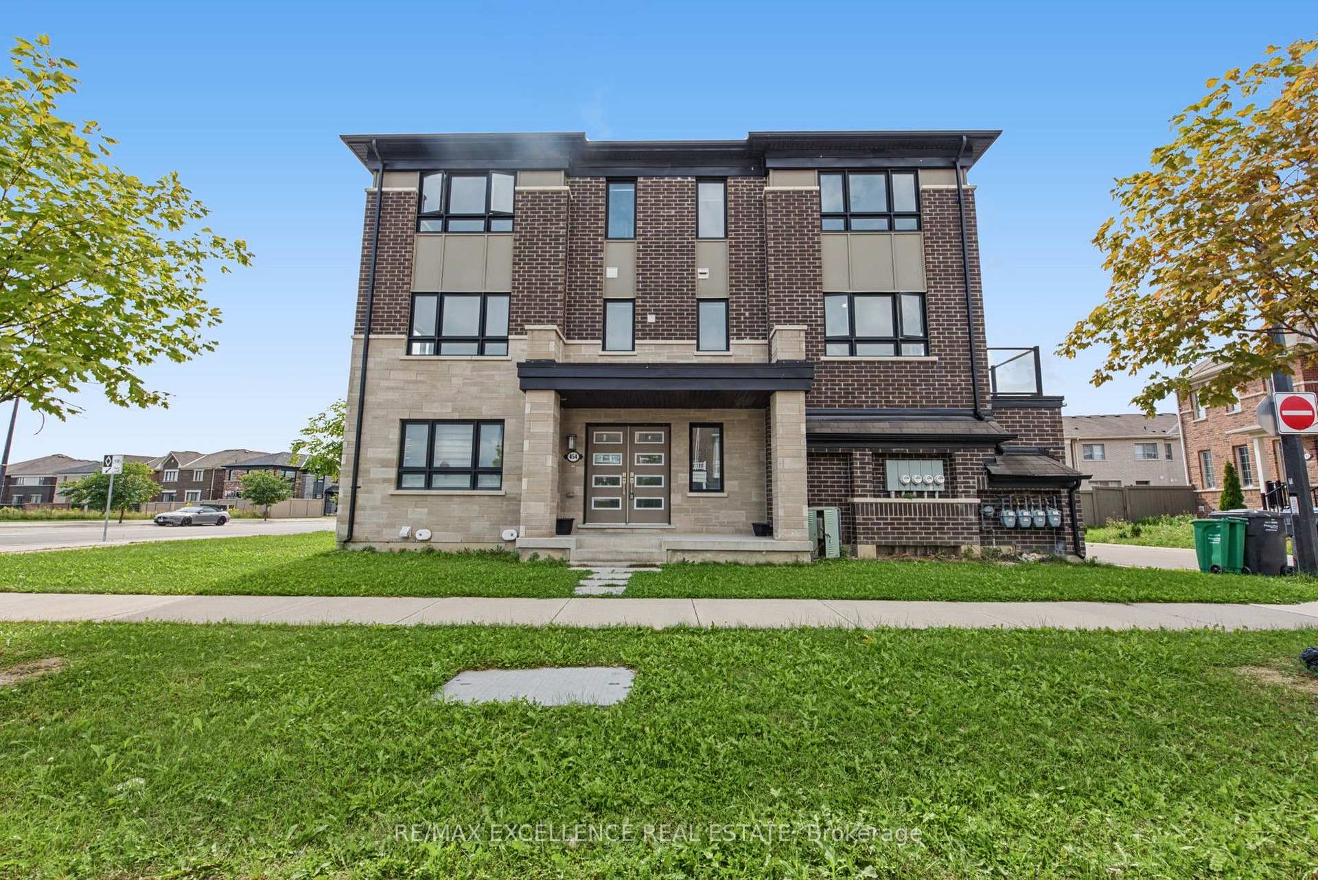 Photo 1 of 454 Remembrance Road, Brampton, Northwest Brampton — HOMEH