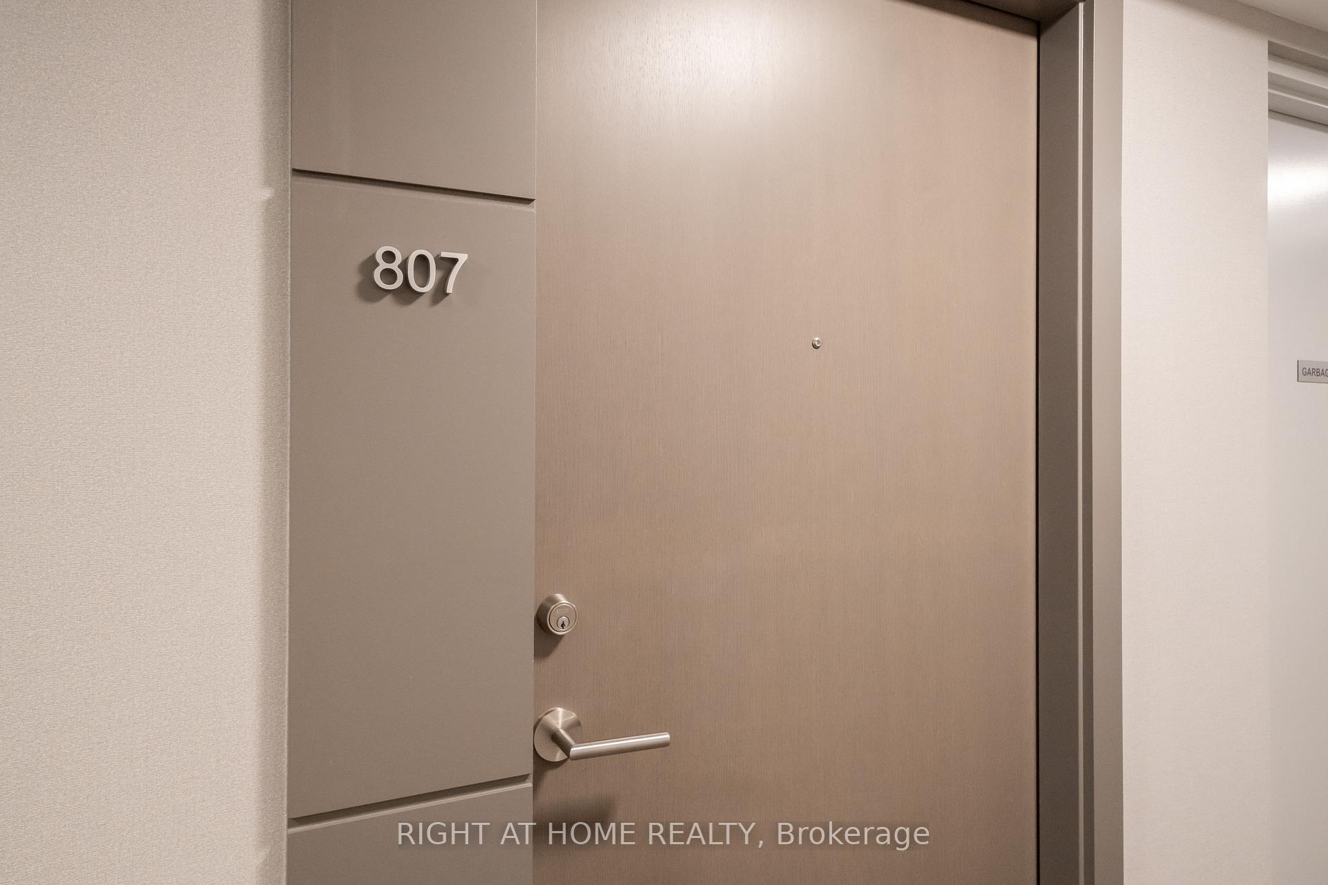 Photo 4 of Unit 807, 10 Wilby Crescent, North York, Weston — HOMEH