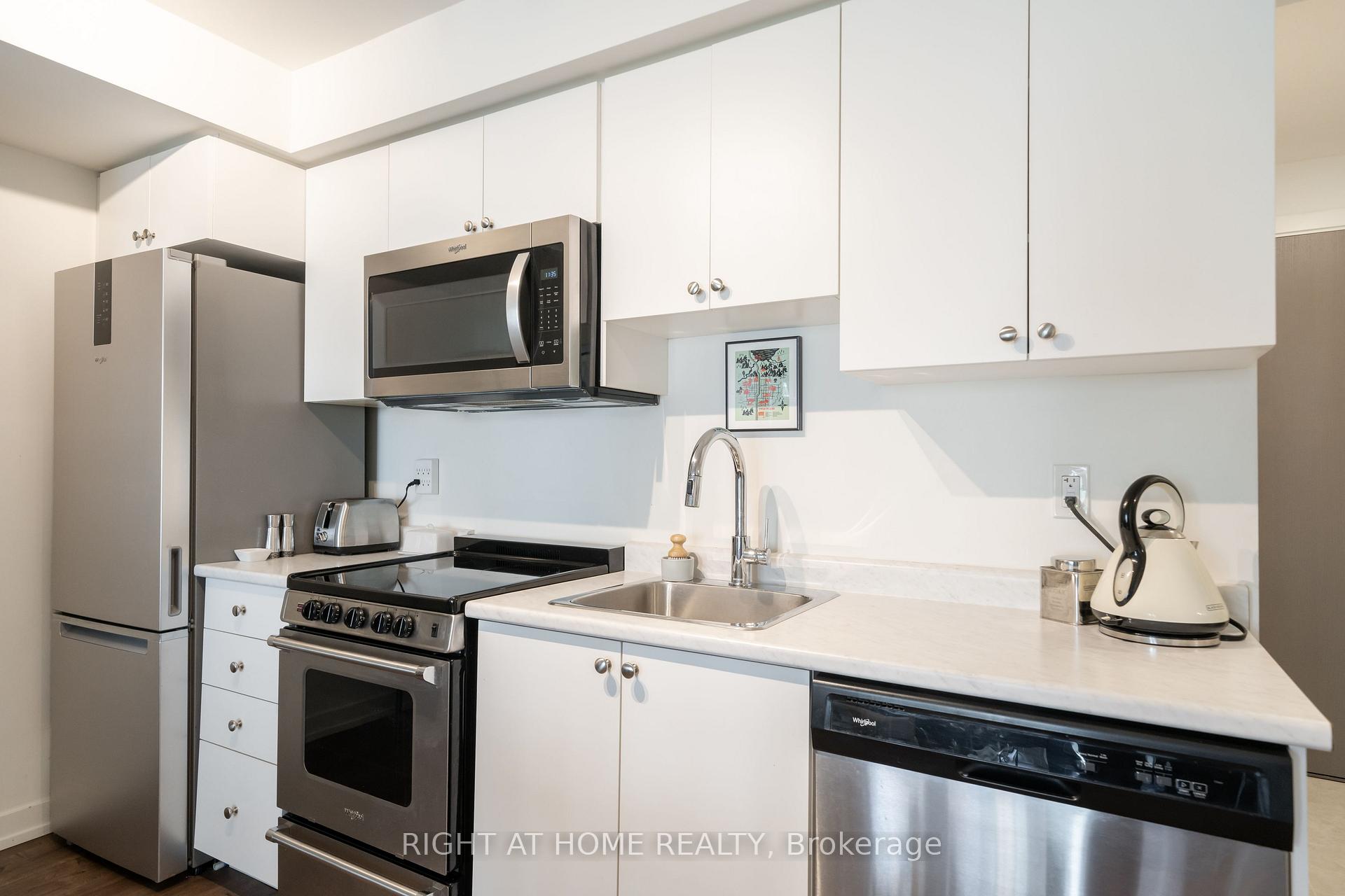 Photo 8 of Unit 807, 10 Wilby Crescent, North York, Weston — HOMEH