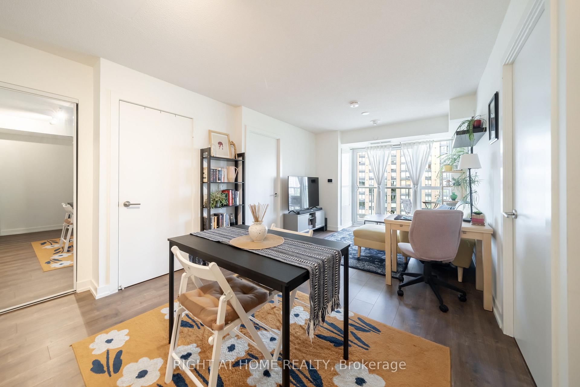 Photo 13 of Unit 807, 10 Wilby Crescent, North York, Weston — HOMEH