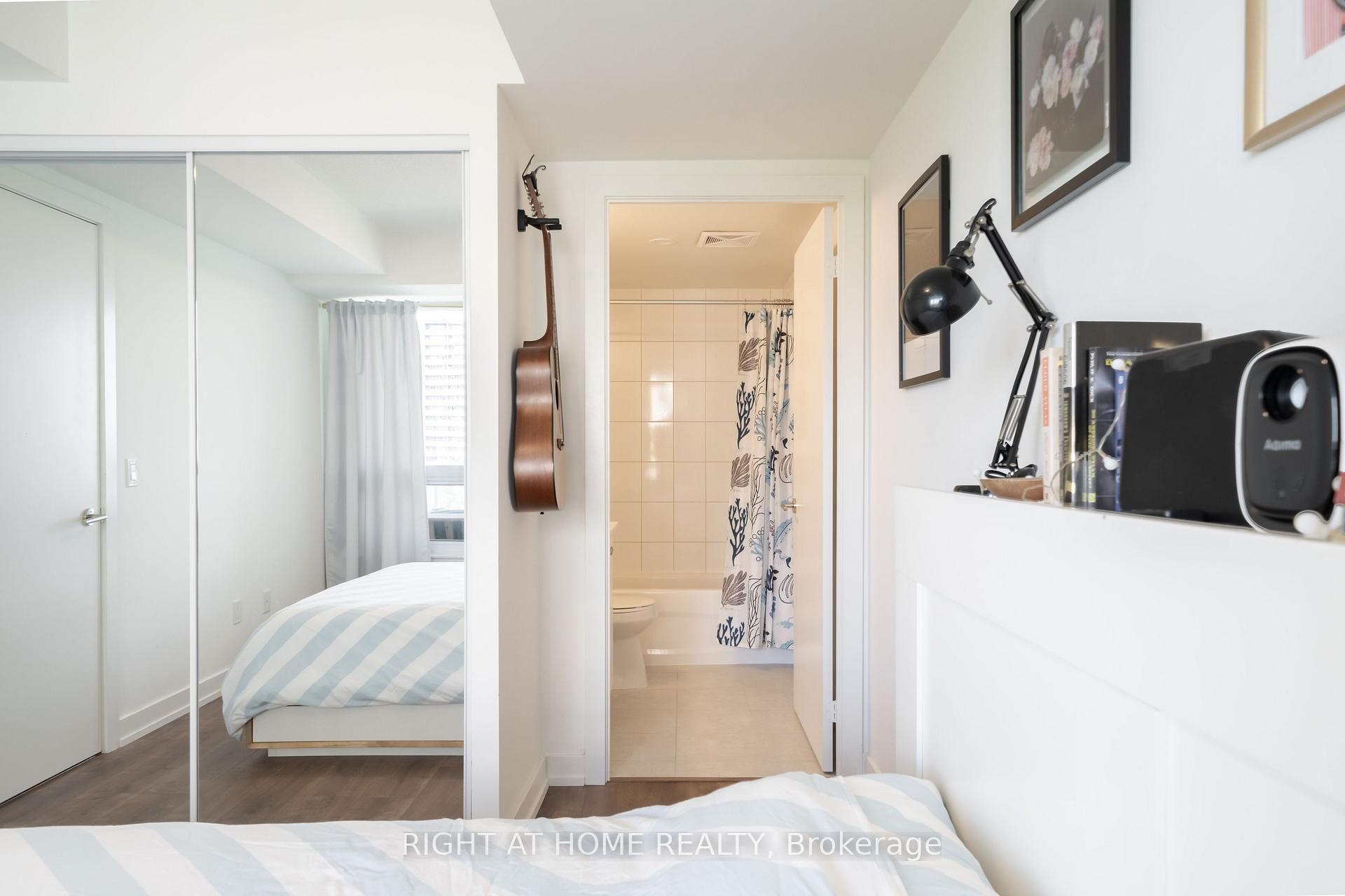 Photo 17 of Unit 807, 10 Wilby Crescent, North York, Weston — HOMEH