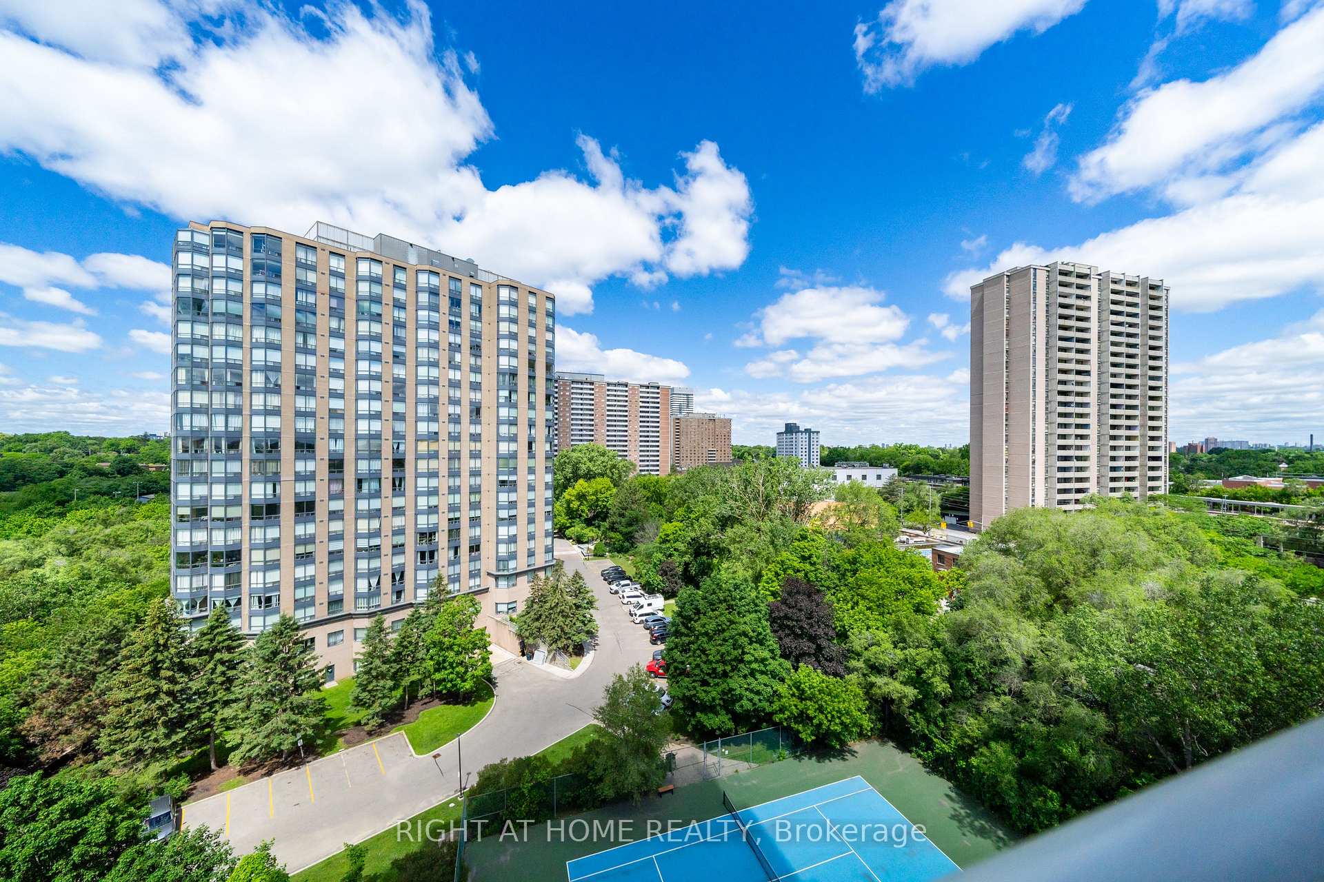 Photo 34 of Unit 807, 10 Wilby Crescent, North York, Weston — HOMEH