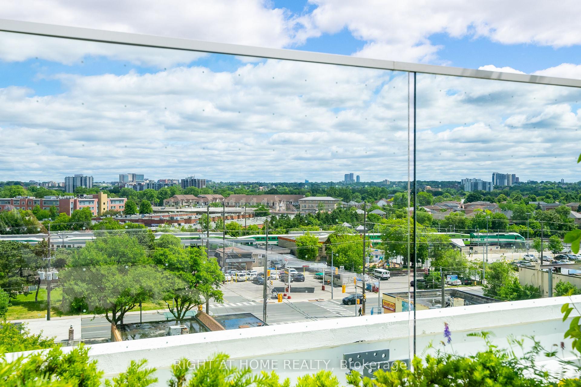 Photo 45 of Unit 807, 10 Wilby Crescent, North York, Weston — HOMEH
