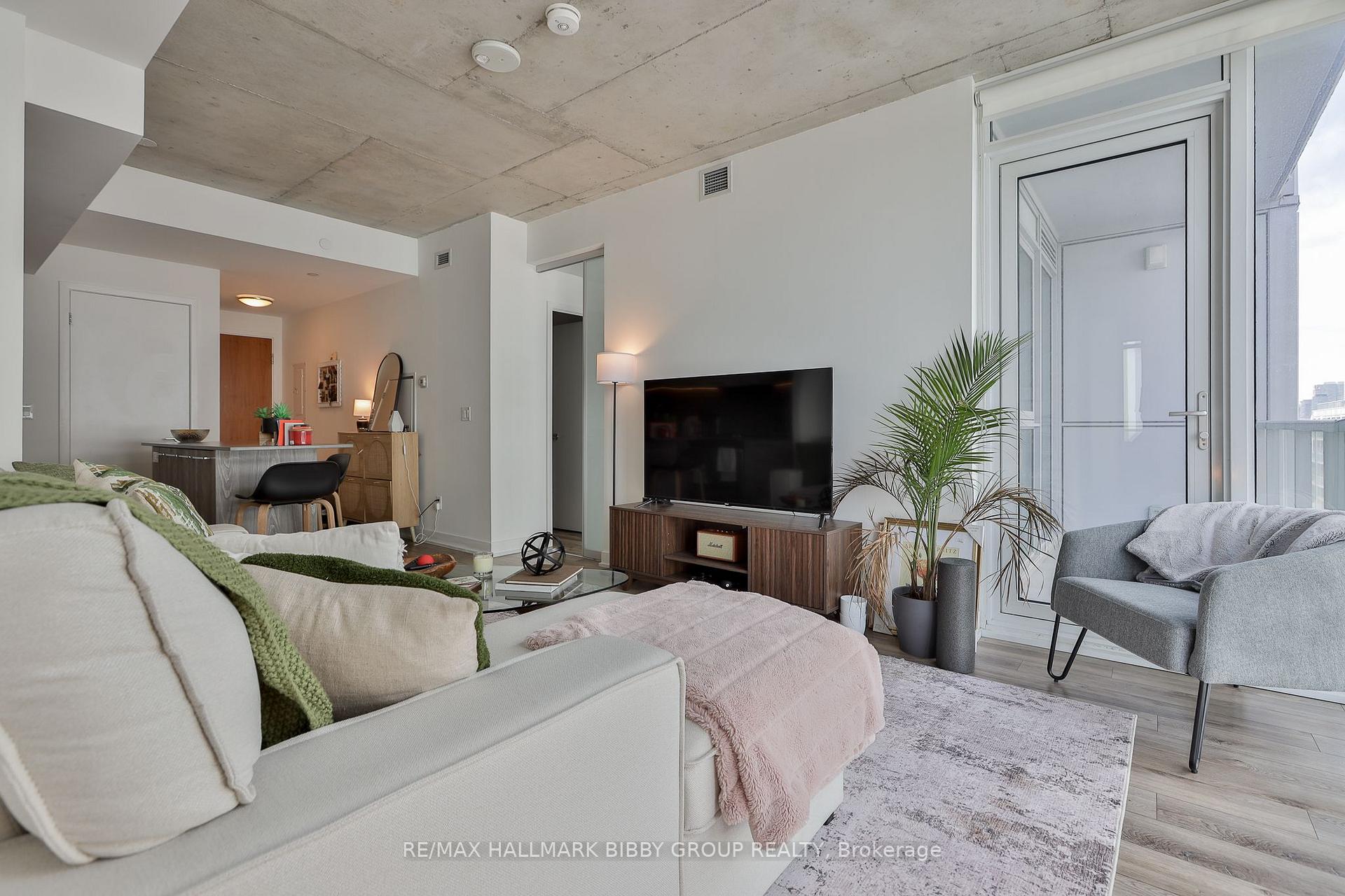 Photo 6 of Unit 1001, 25 Baseball Place, Toronto, South Riverdale — HOMEH