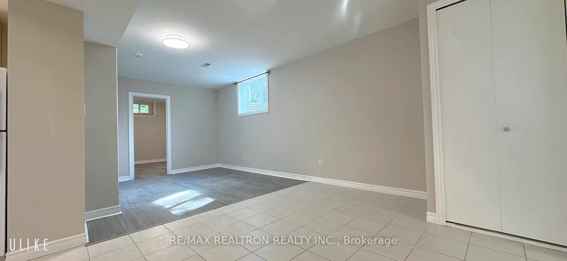 Photo 4 of Unit Basement, 34 Clark Avenue, Markham, Thornhill — HOMEH