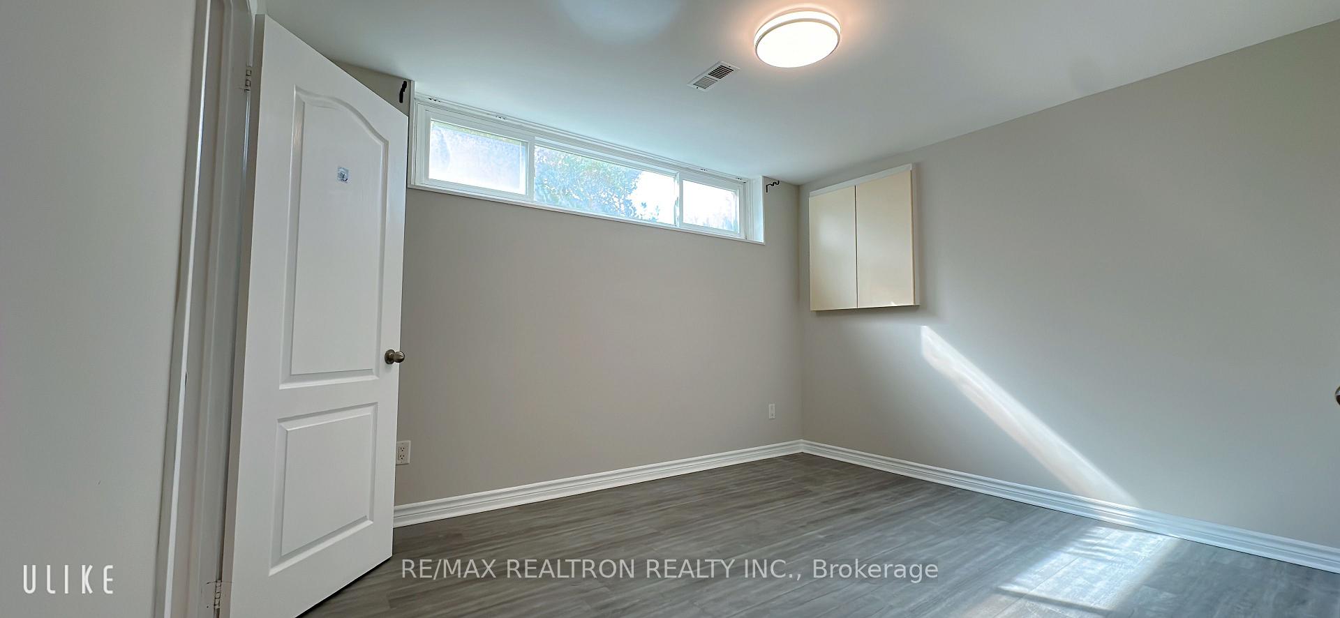 Photo 8 of Unit Basement, 34 Clark Avenue, Markham, Thornhill — HOMEH