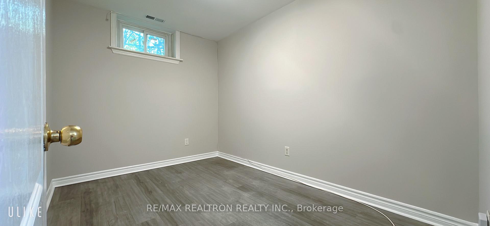 Photo 10 of Unit Basement, 34 Clark Avenue, Markham, Thornhill — HOMEH