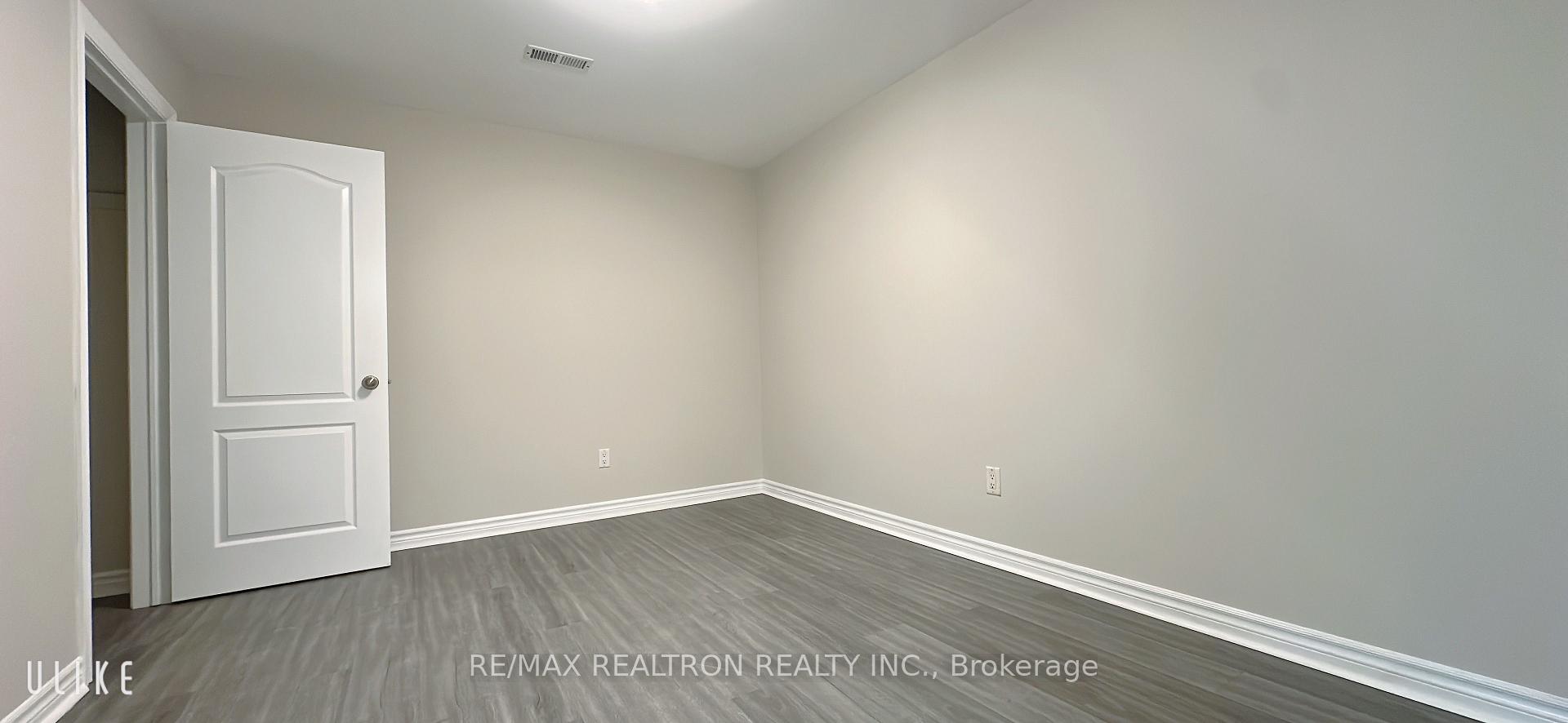 Photo 14 of Unit Basement, 34 Clark Avenue, Markham, Thornhill — HOMEH