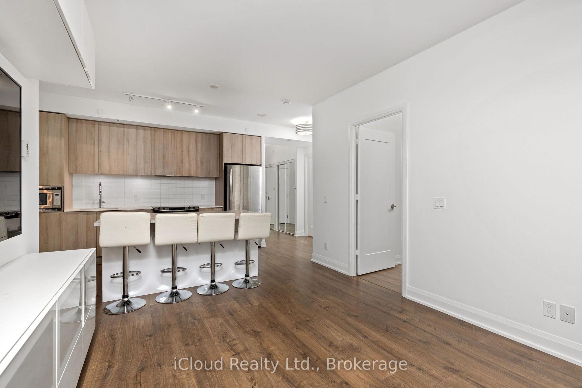 Photo 13 of Unit 810, 110 Marine Parade Drive, Etobicoke, Mimico — HOMEH