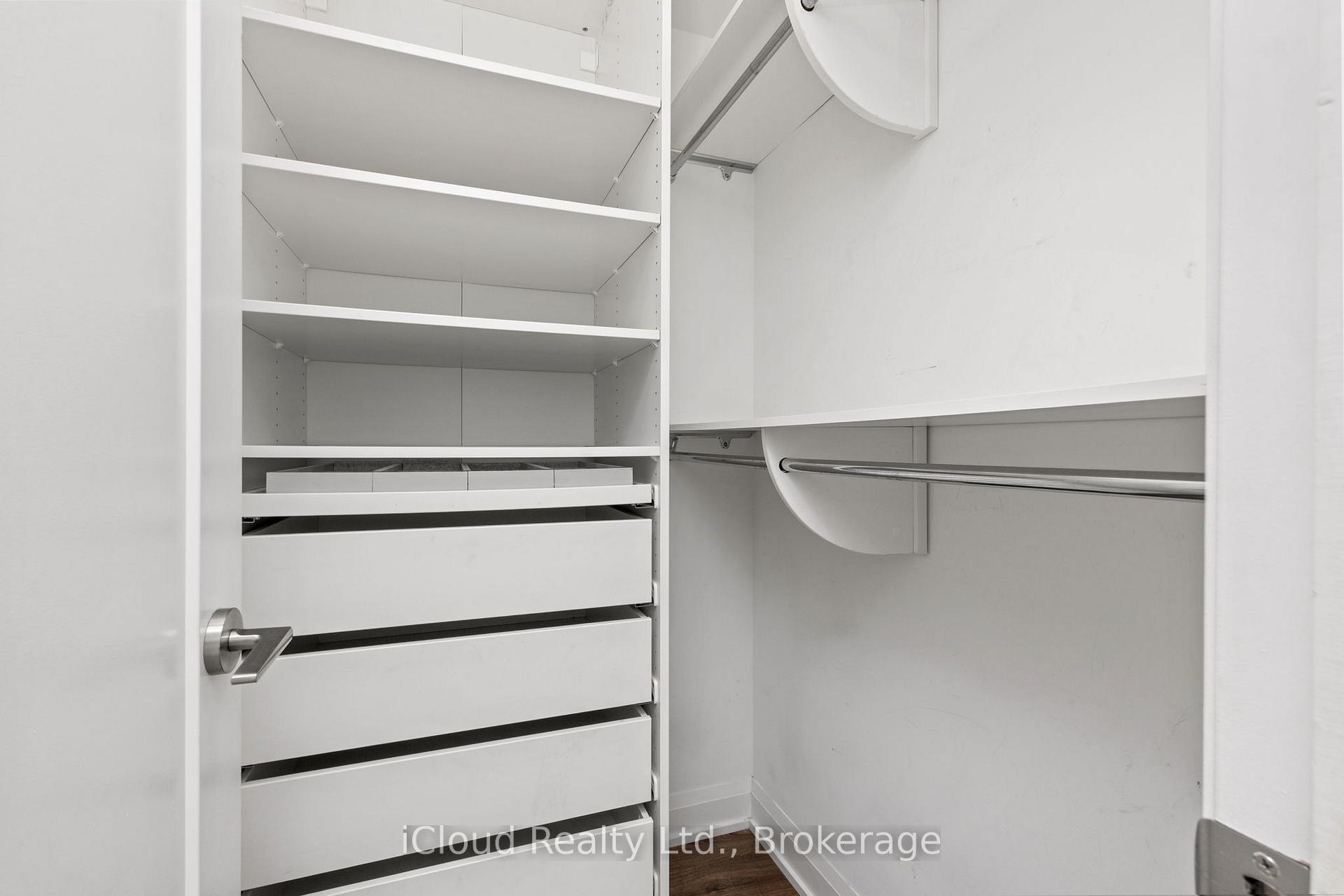 Photo 19 of Unit 810, 110 Marine Parade Drive, Etobicoke, Mimico — HOMEH