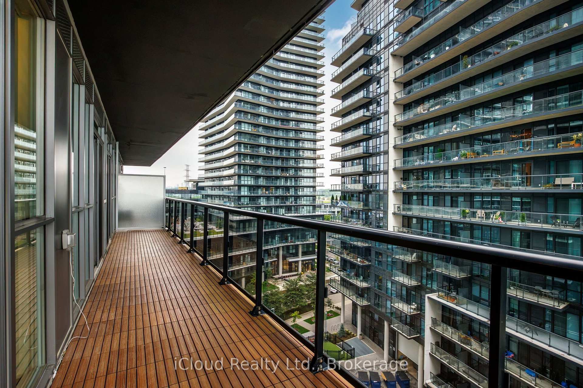 Photo 29 of Unit 810, 110 Marine Parade Drive, Etobicoke, Mimico — HOMEH