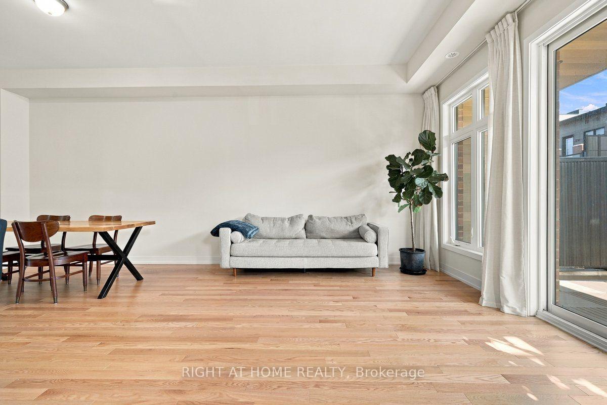 Photo 12 of 3081 Welsman Garden, Oakville, Joshua Meadows — HOMEH