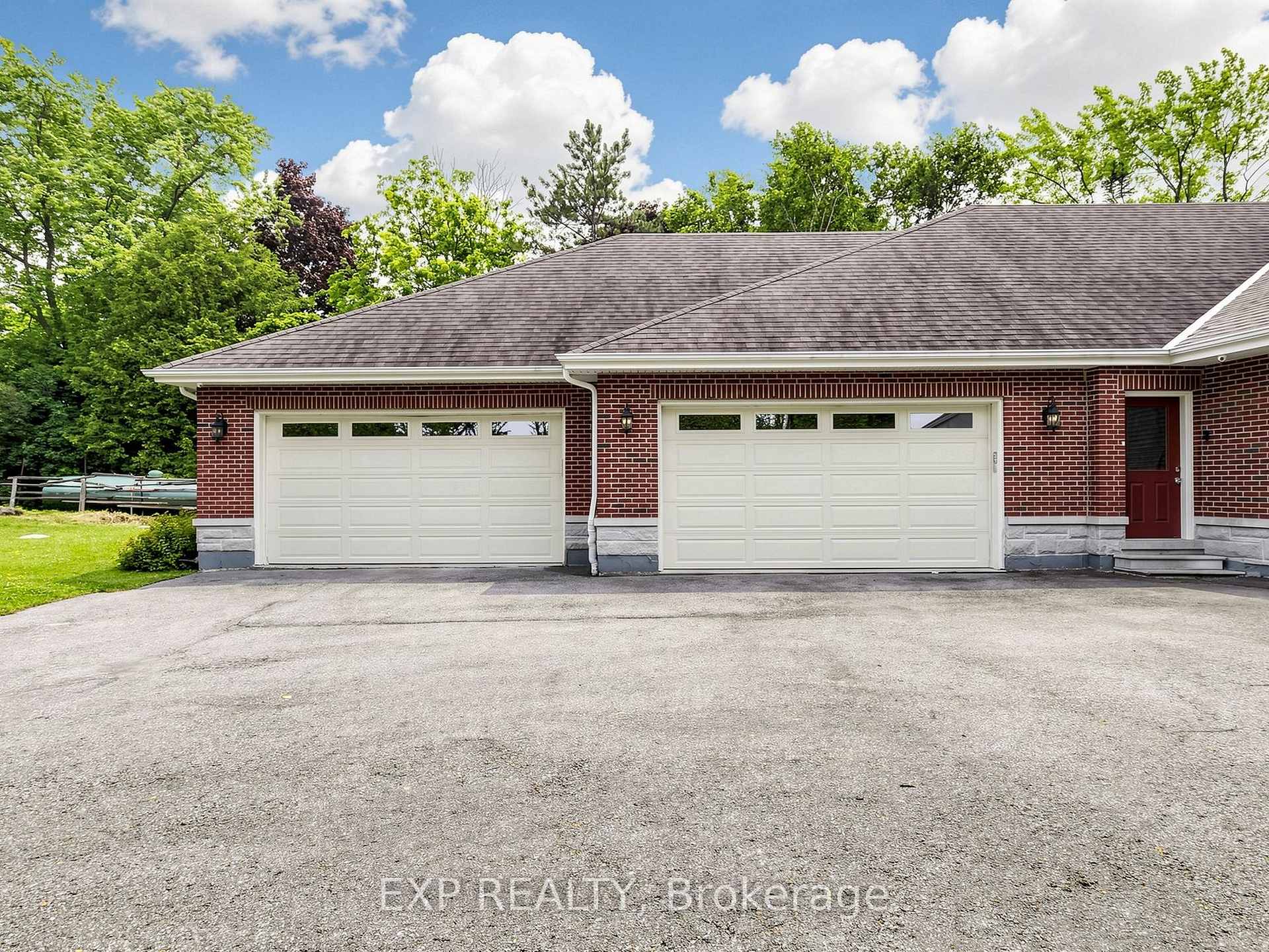 Photo 5 of 18 Mccowan Lane, Whitchurch-Stouffville, Rural Whitchurch-Stouffville — HOMEH