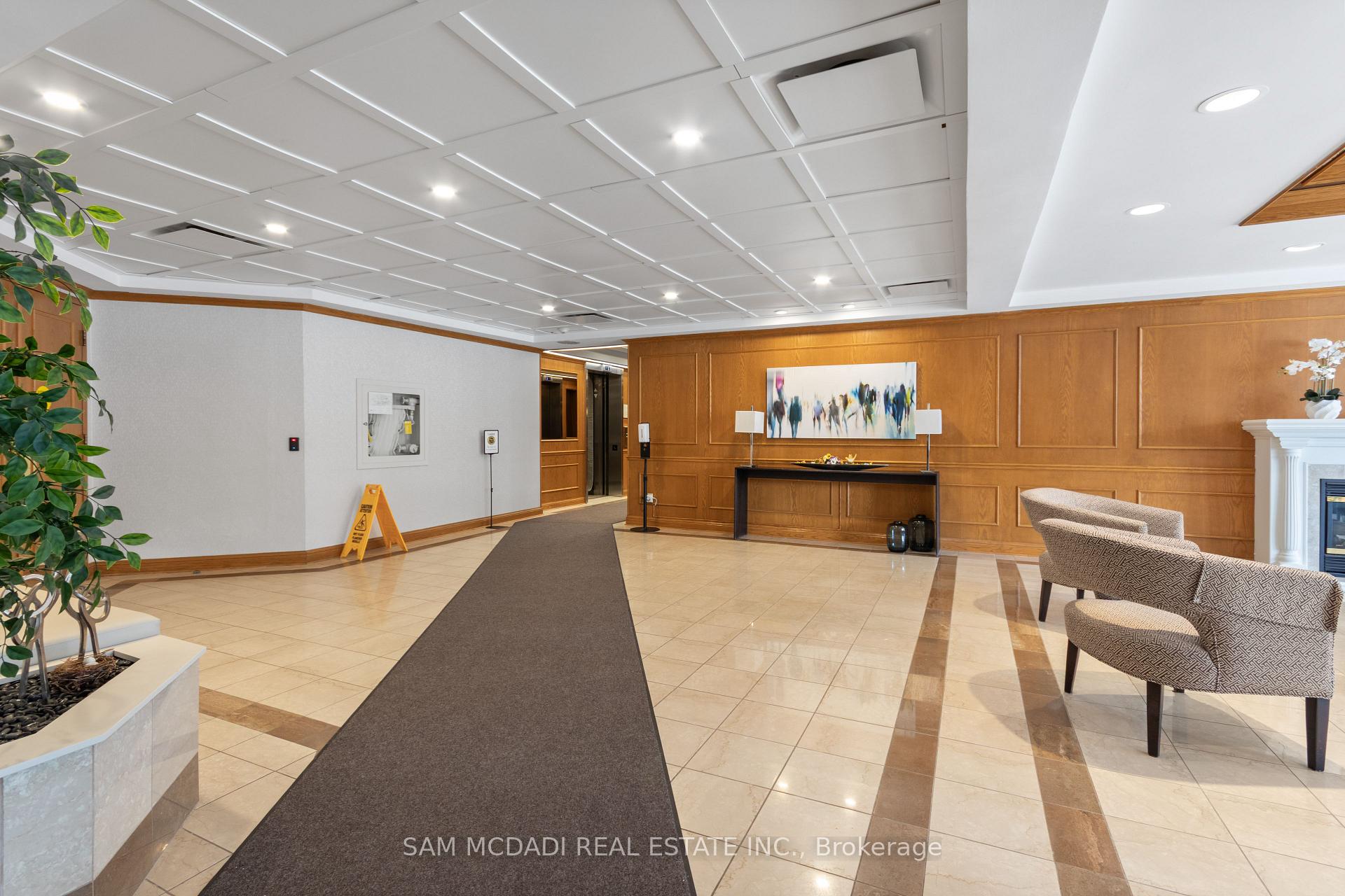 Photo 4 of Unit 807, 4 Willow Street, Waterloo, Uptown Waterloo — HOMEH